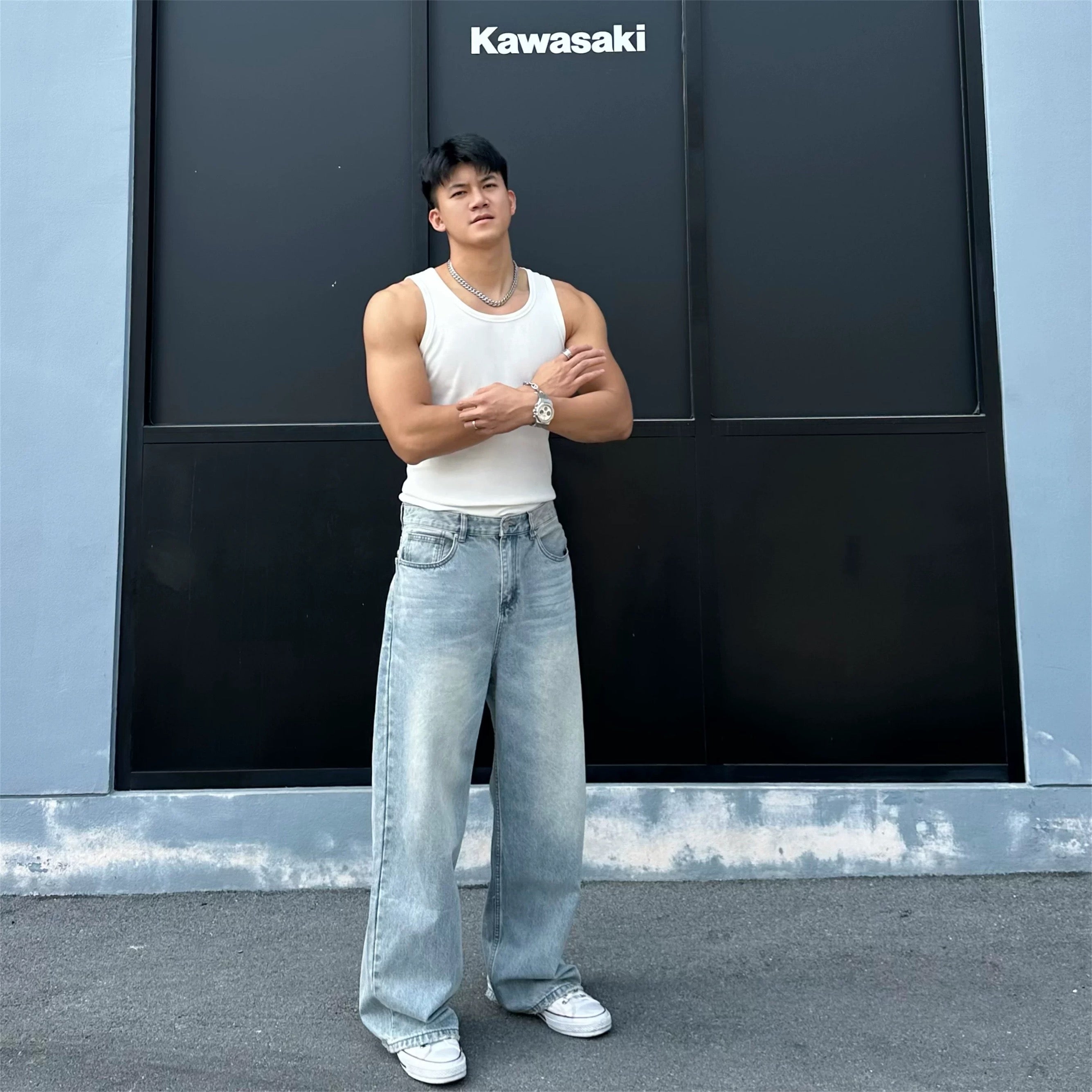 Men’s Vintage Wash Straight Leg Jeans Loose Fit Wide Leg Denim Pants B0100