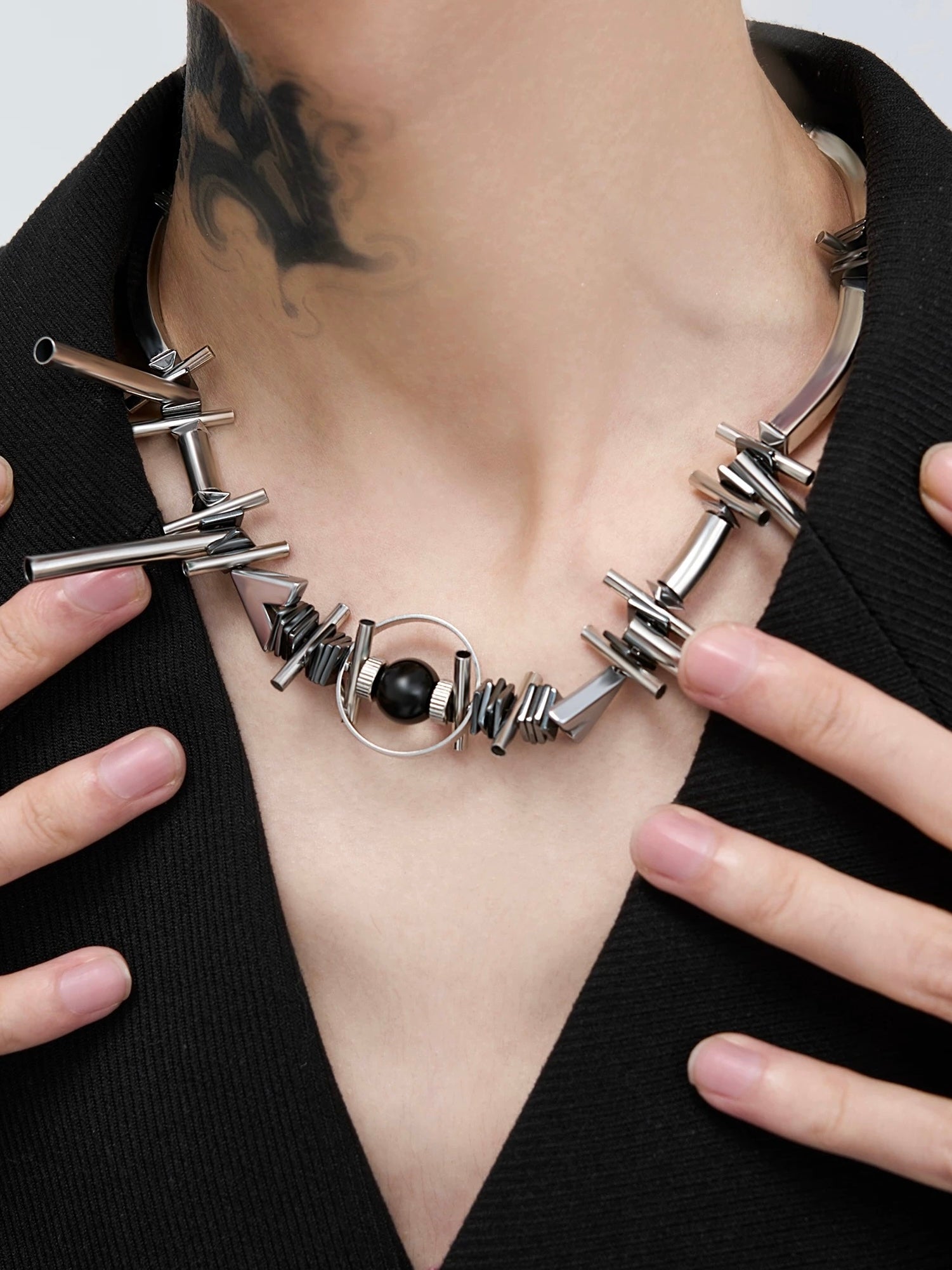 [STRUC TON] FUTURISTIC SPIKE NECKLACE A0064