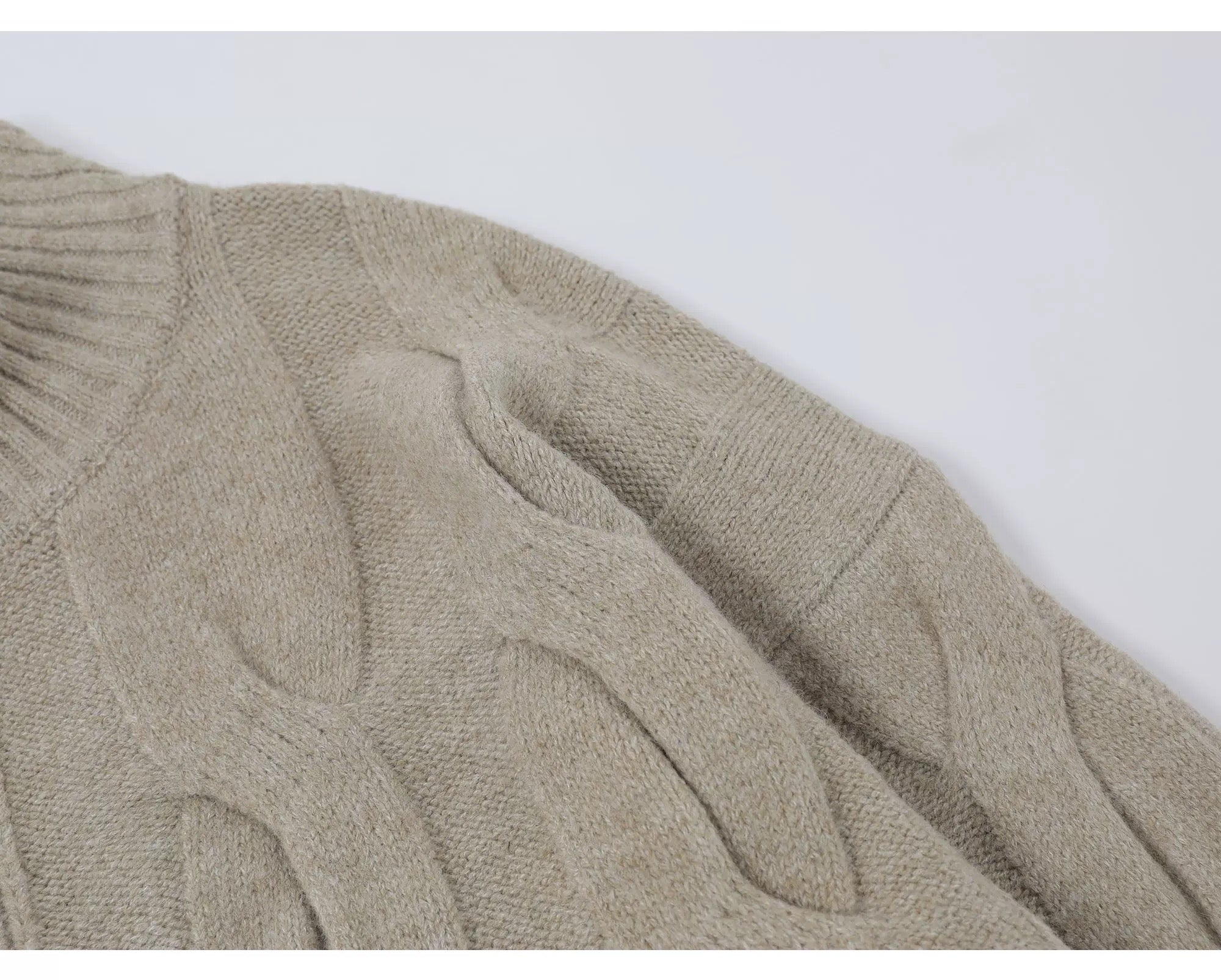 Vintage Cable Knit Turtleneck Sweater – American Retro Textured Pullover for MenS0026