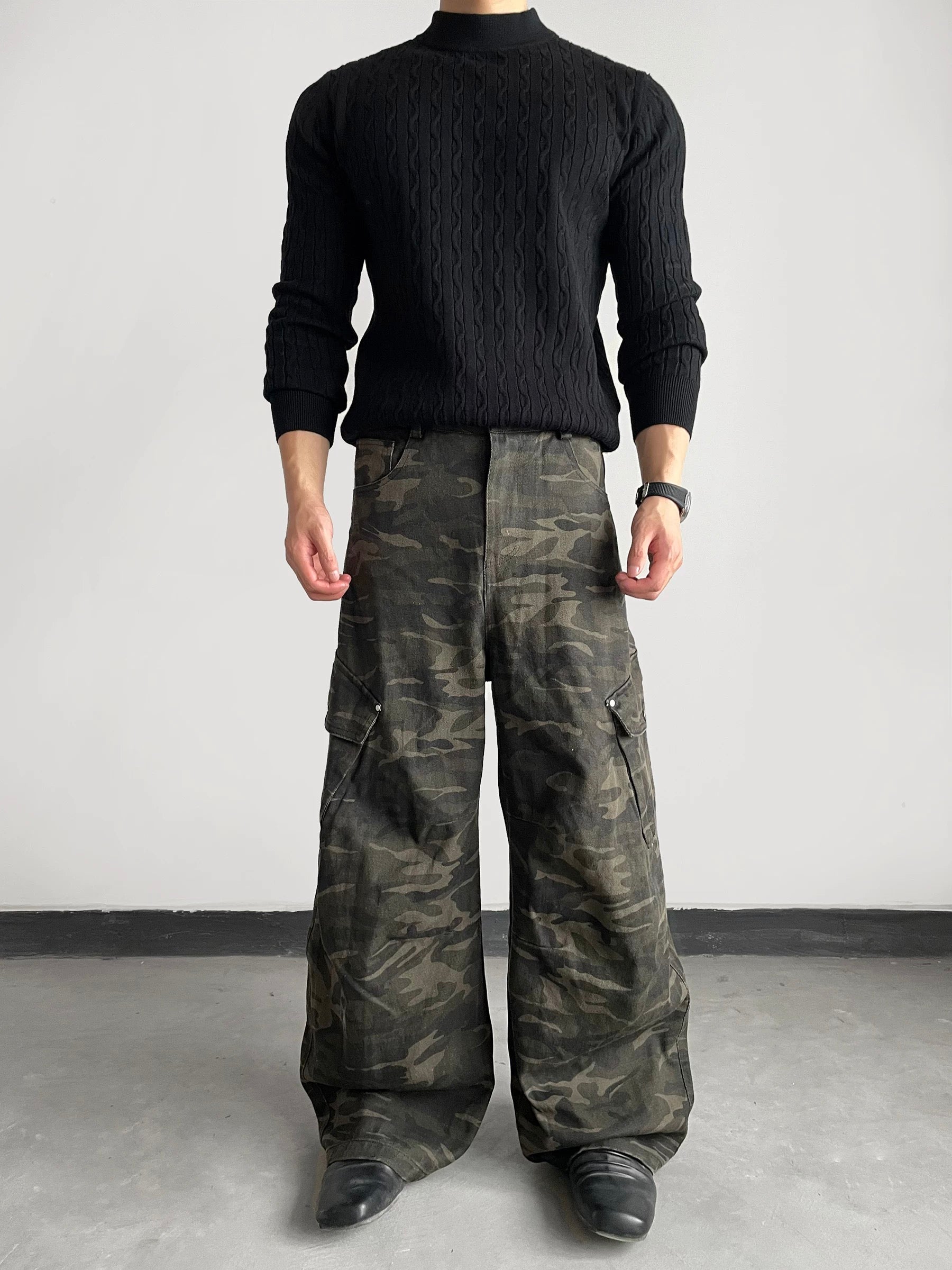 Men’s Camo Multi-Pocket Cargo Jeans – American Street Utility Denim Pants B0068