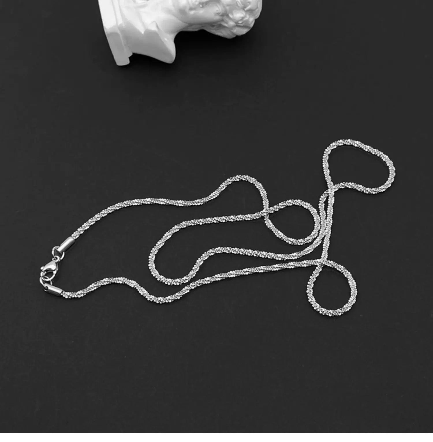 Collar unisex Galaxy Shine | Cadena minimalista de lujo con acabado arena brillante O0008