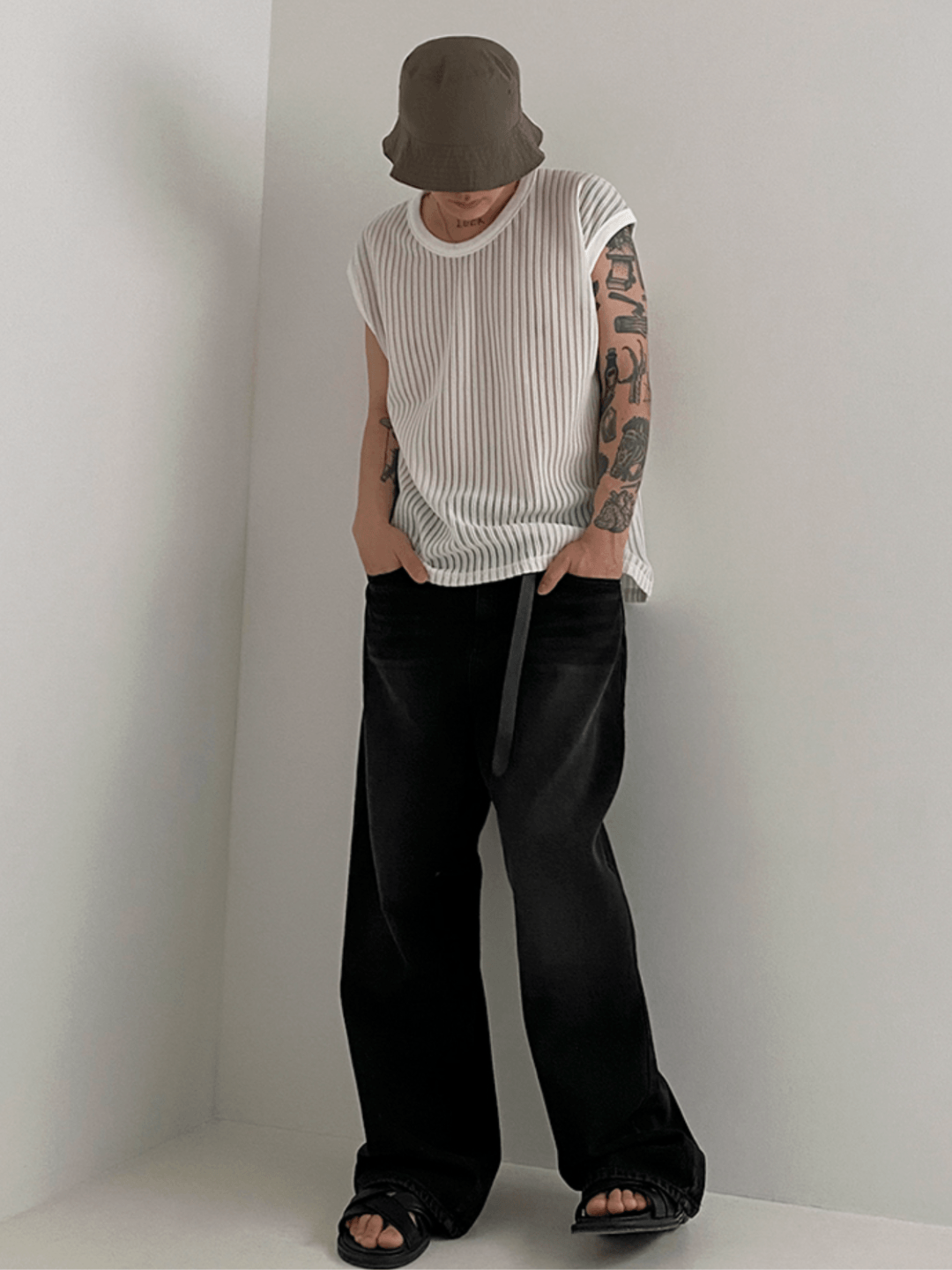 [MRCYC] Round Neck Sleeveless T-shirt J0104