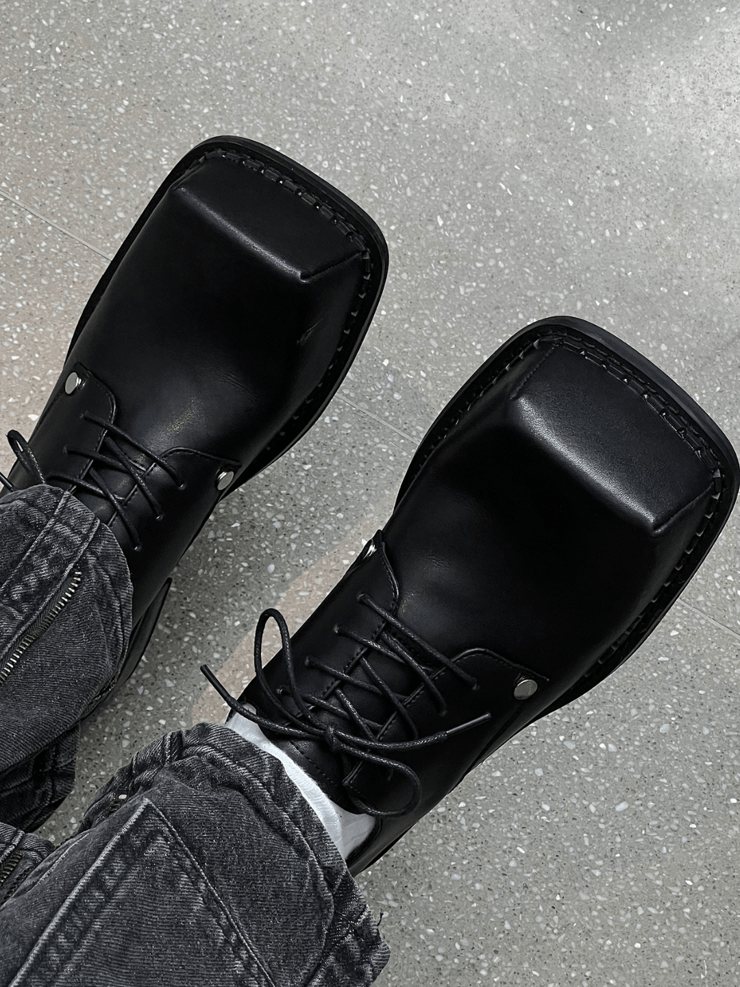 square head Derby shoes S039