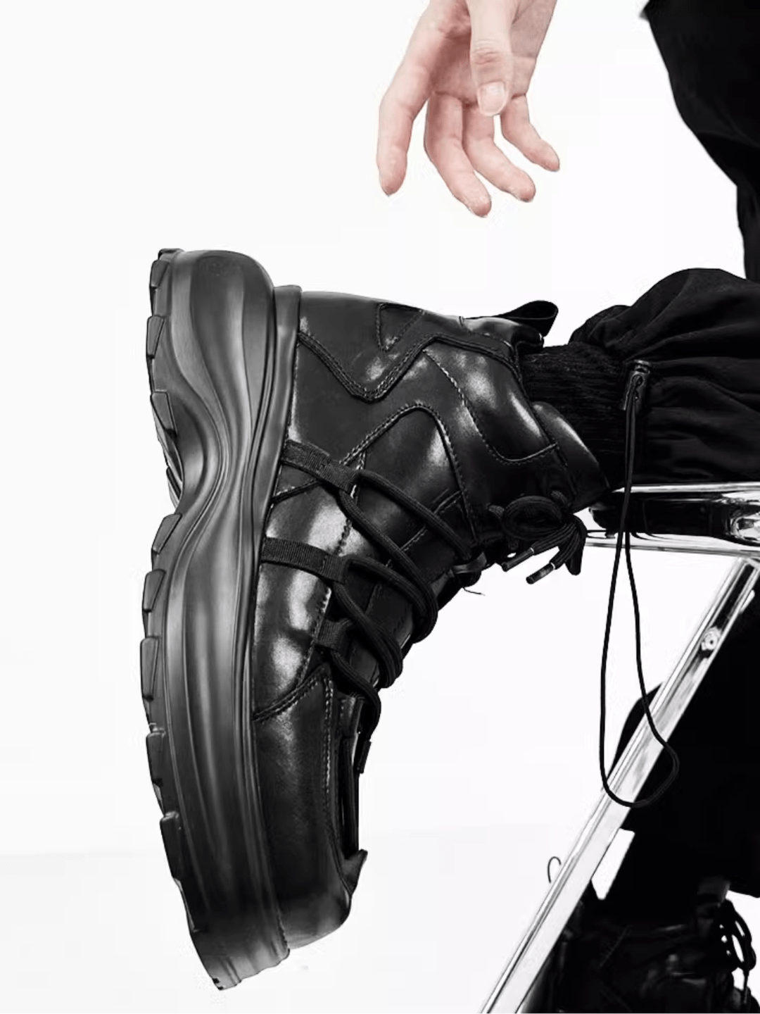 square head Martin boots S028