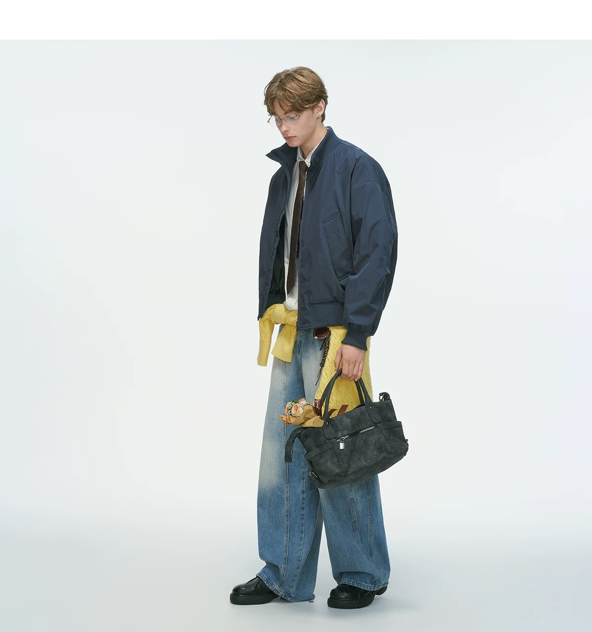 Chaqueta de plumas con cuello alto: minimalista y cálida para el estilo urbano invernal T0021