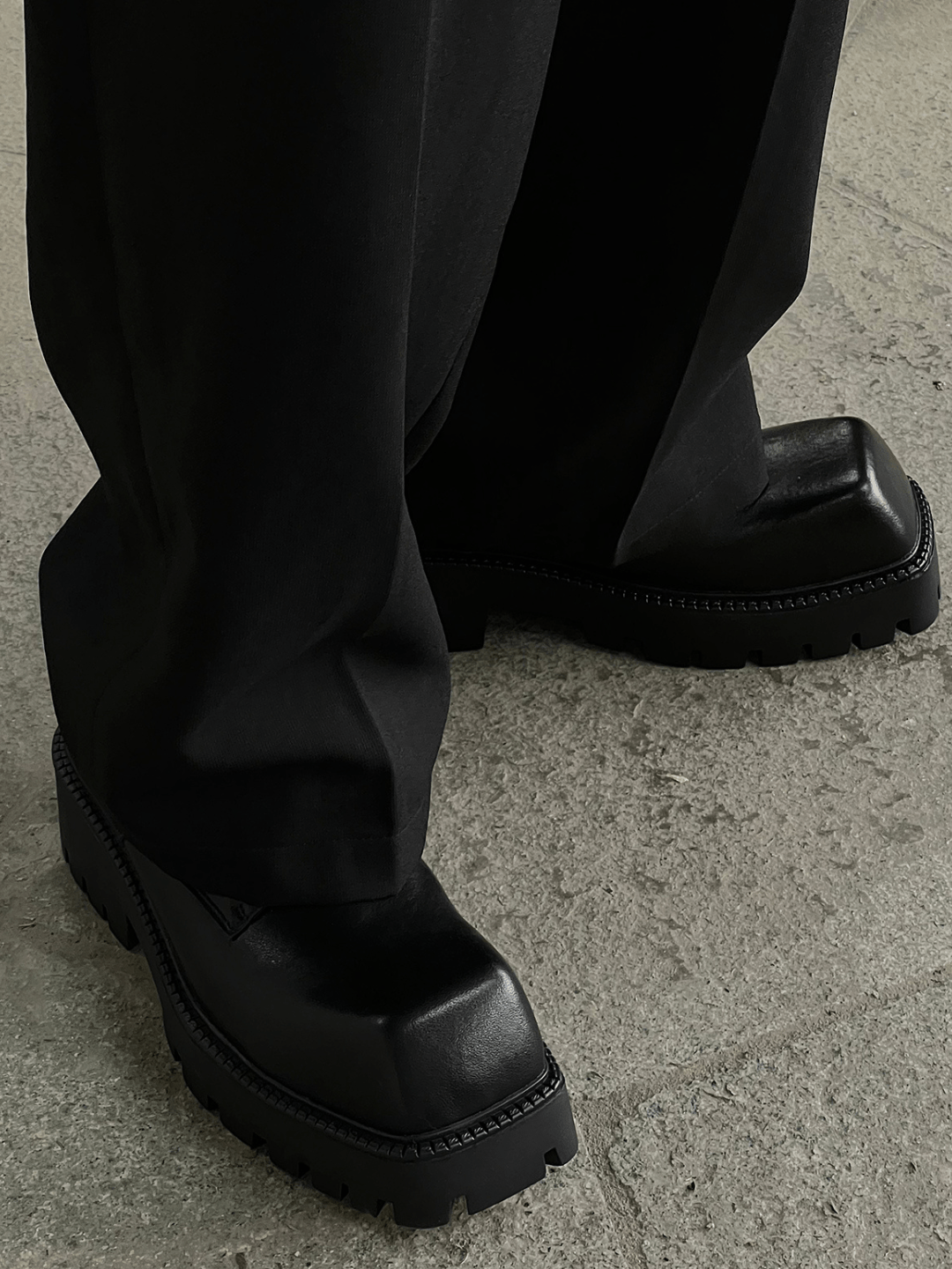 destructive wind shoes S034