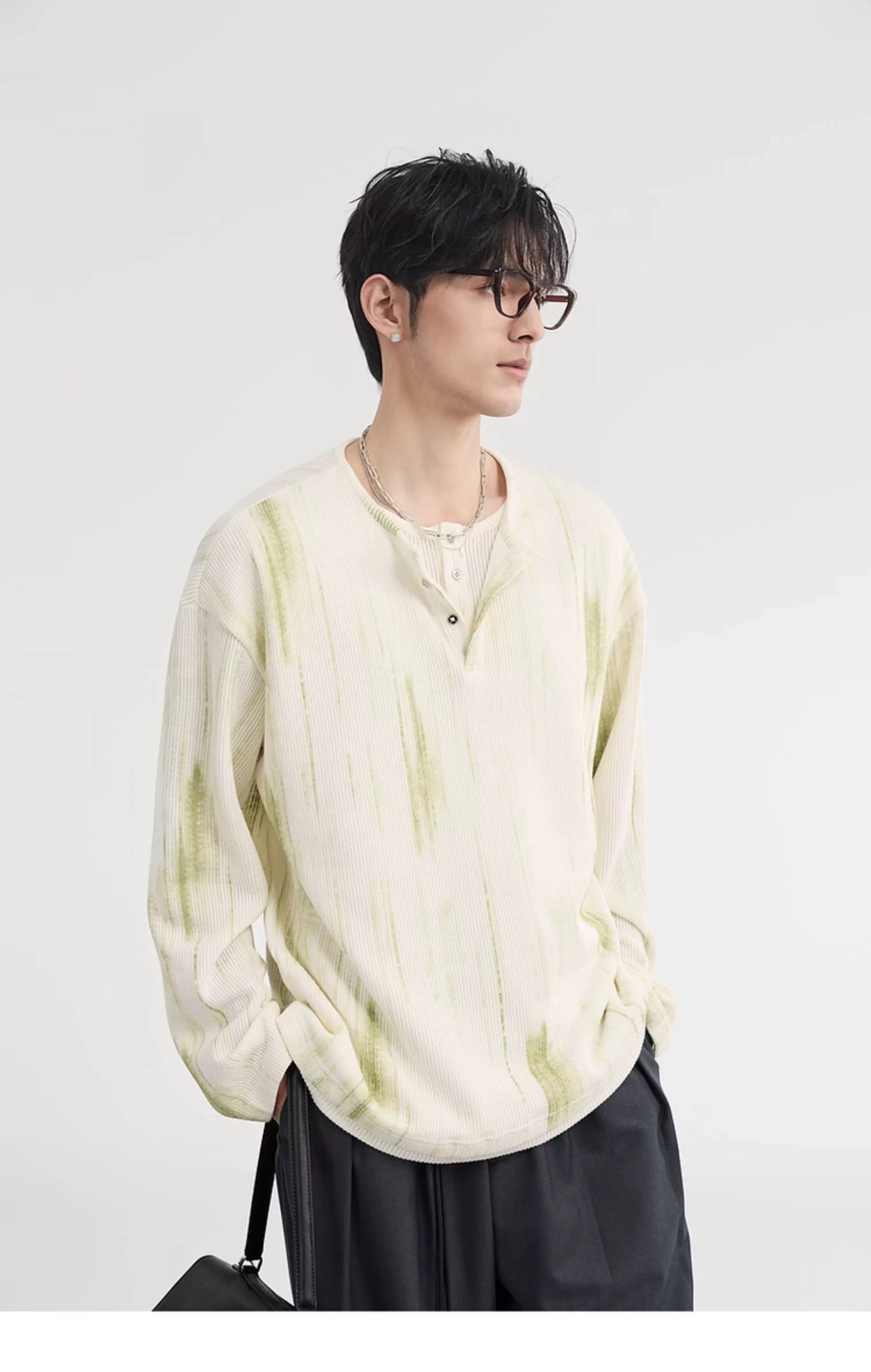 Men's 2025 New Textured Henry Neck Fake Two-Piece - Korean-Style V-Neck Long-Sleeve Base T-Shirt T0040