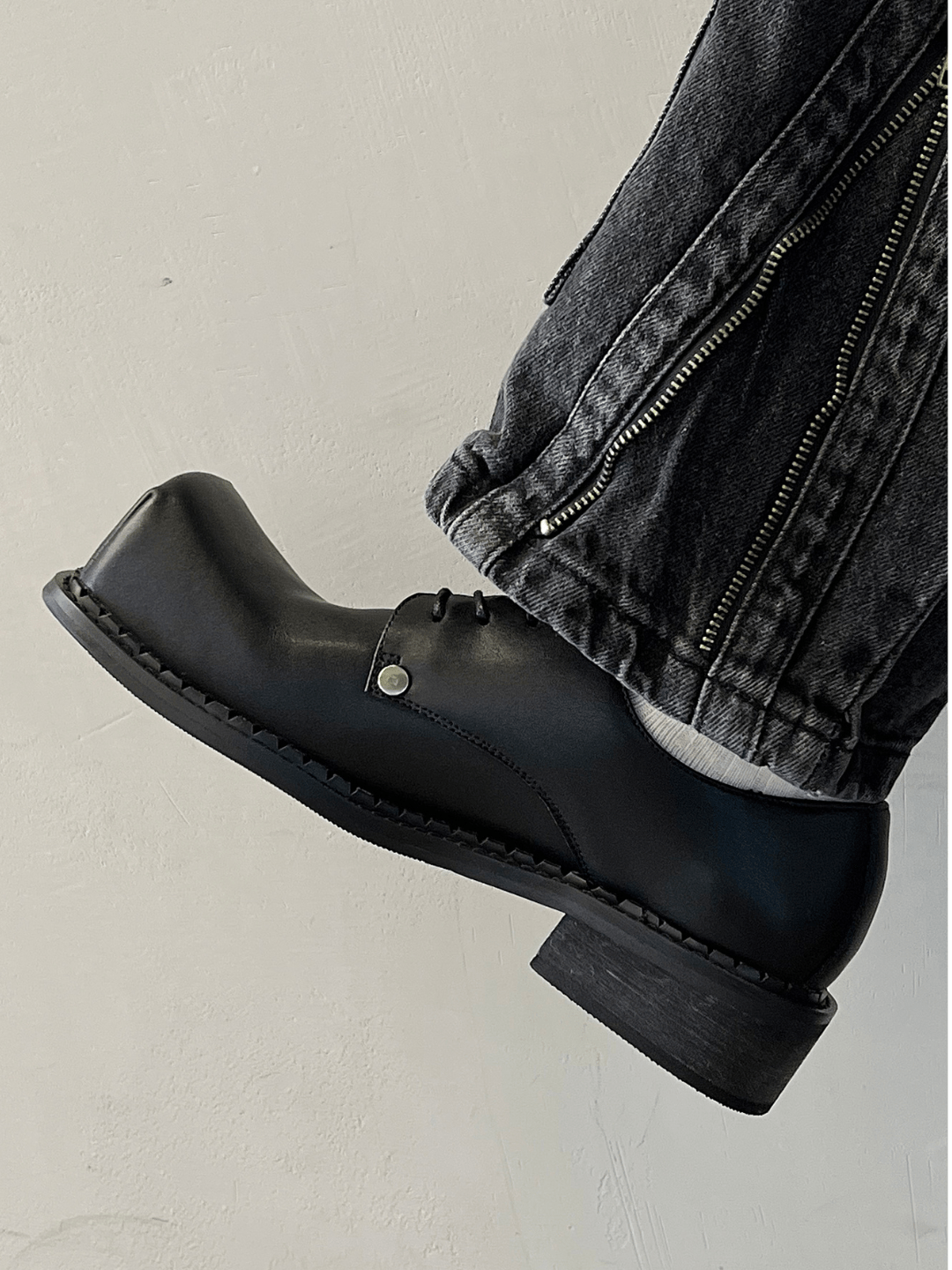 square head Derby shoes S039