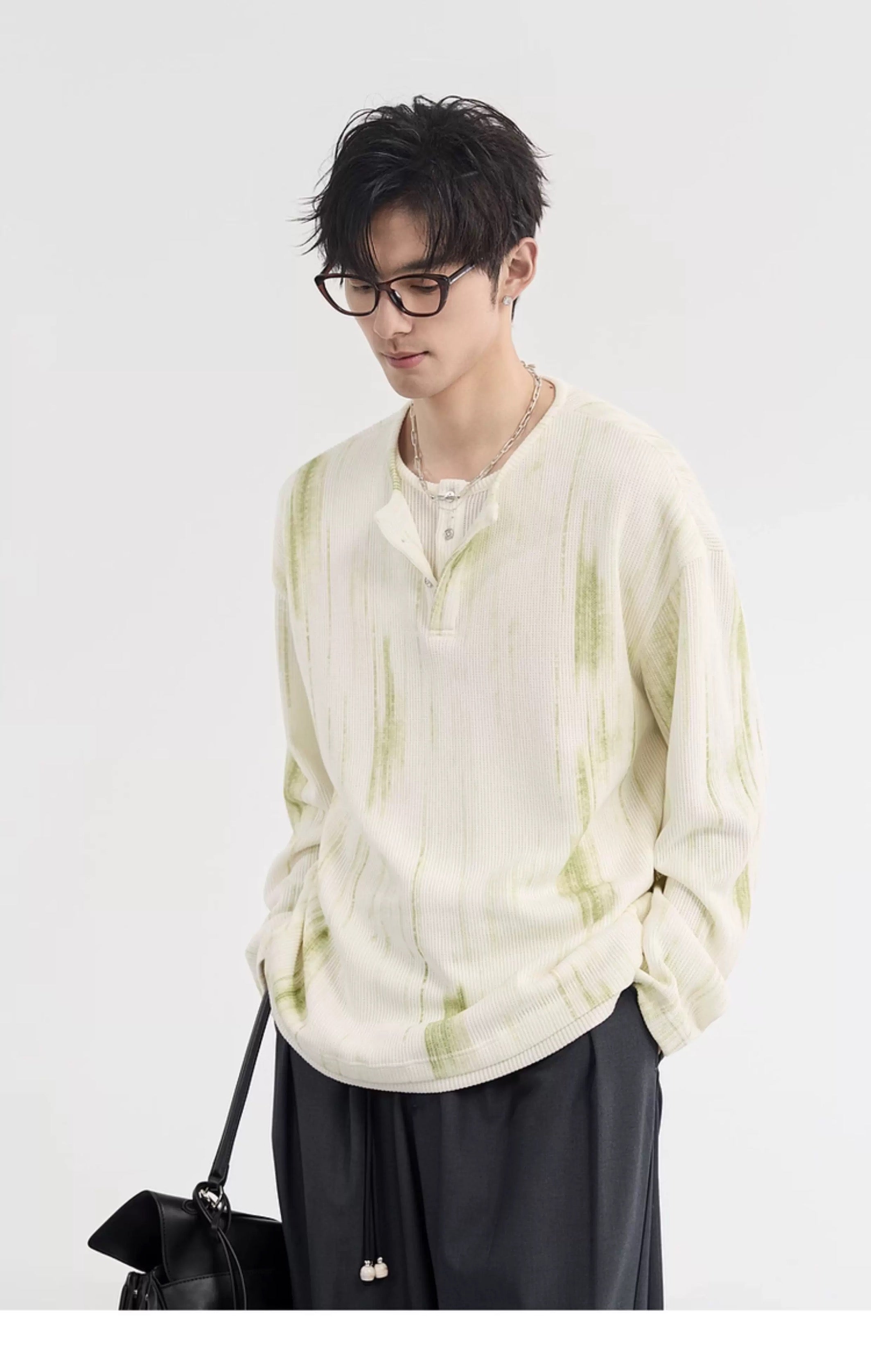 Men's 2025 New Textured Henry Neck Fake Two-Piece - Korean-Style V-Neck Long-Sleeve Base T-Shirt T0040