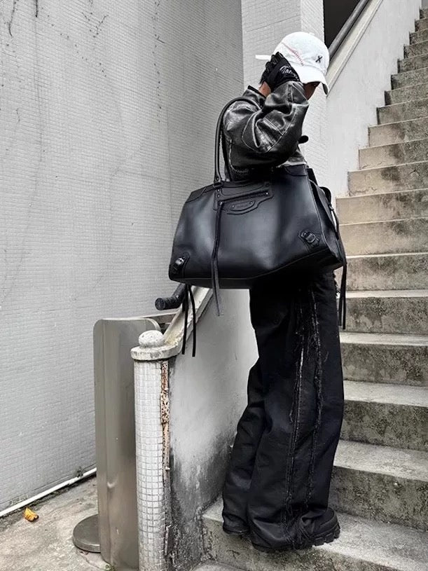 Men’s American Street Style Waxed Wash Distressed Baggy Jeans Wide Leg Curved Cut Floor-Length Denim Pants B0097