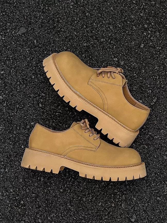 Zapatos Derby estilo inglés-americano con suela gruesa - Piel marrón de trabajo con detalle de Mickey Mouse (zapatos de plataforma CleanFit para hombre) S0010