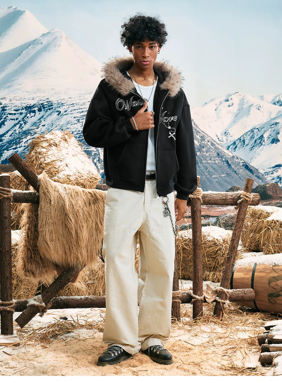 Vintage Graphic Fleece Hoodie with Faux Fur Collar T0029