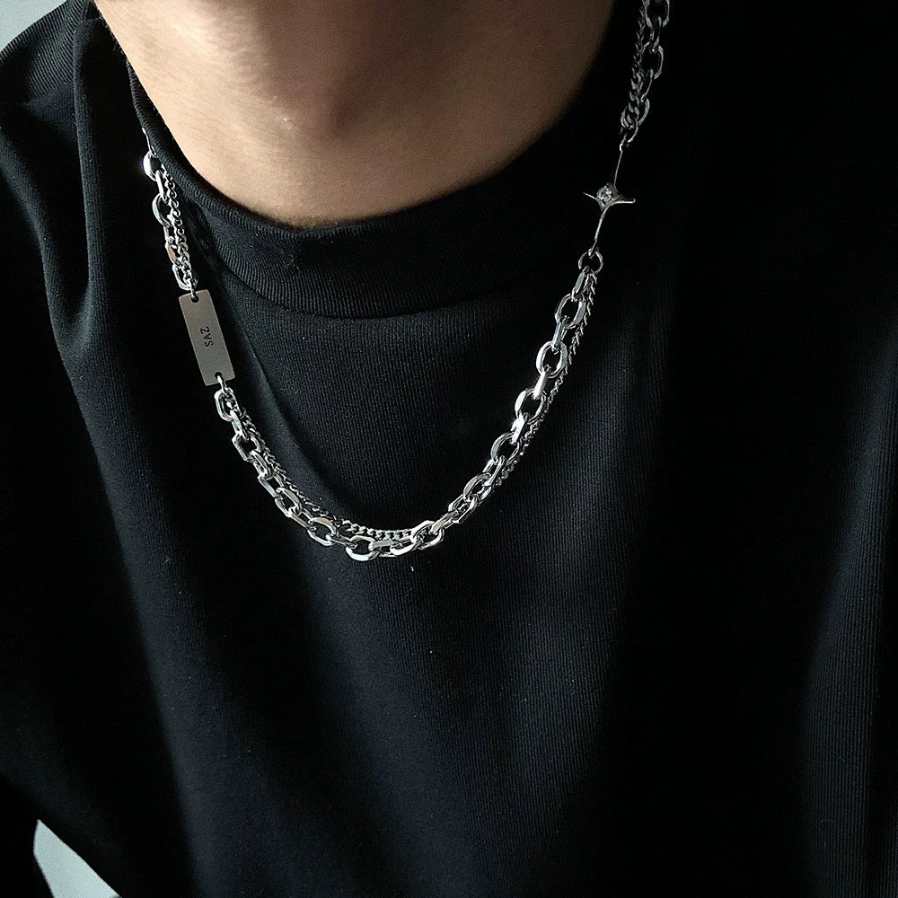 Collar con colgante de cruz en capas para hombre | Joyería hip hop de doble cadena con diseño minimalista de lujo O0010