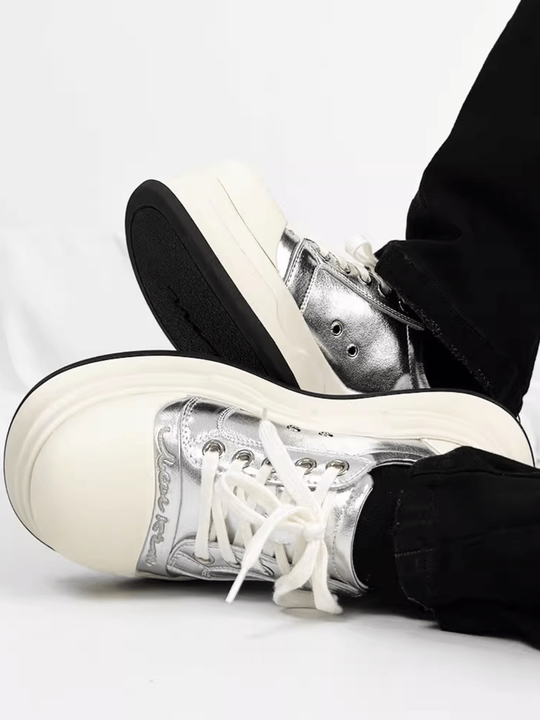 black and white round head shoes S053