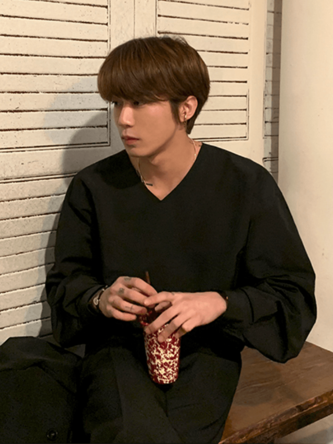 [MRCYC] V Neck Simple Shirt J0131