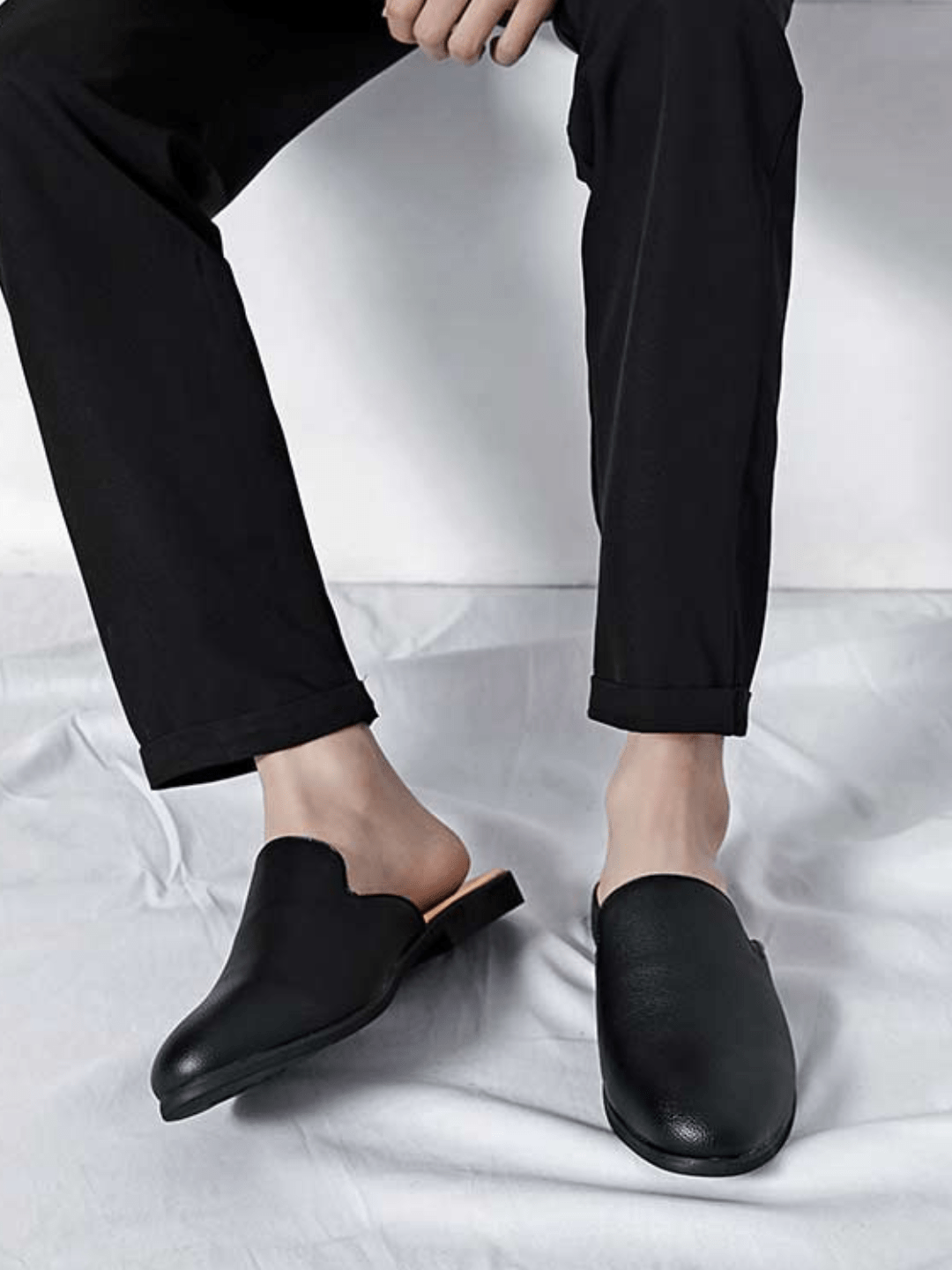 Sandalias casuales de punta cerrada S023