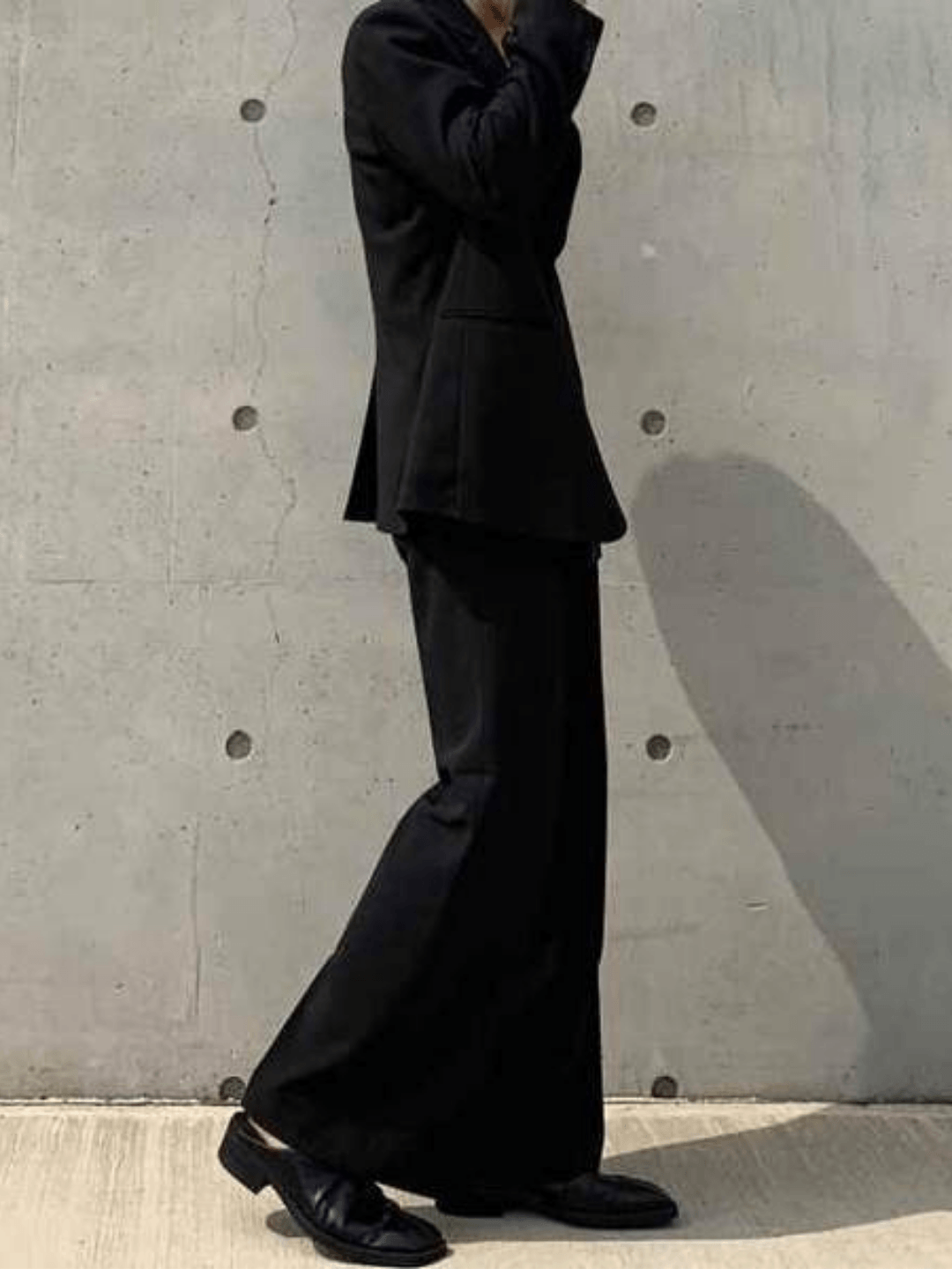 Loose Silhouette Flare Slacks B0155