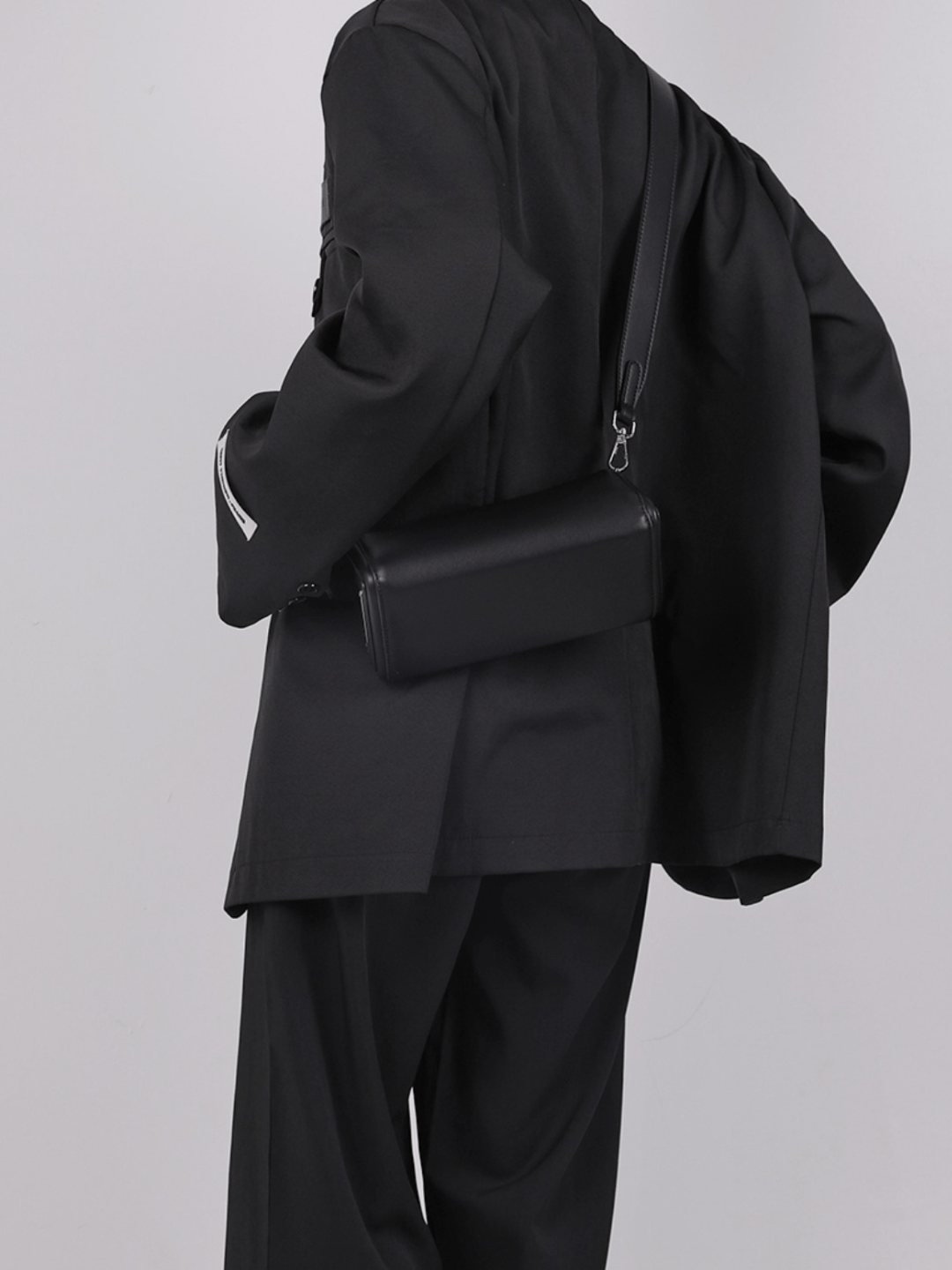 [luckystudio] Triangle Simple Crossbody Bag A0065