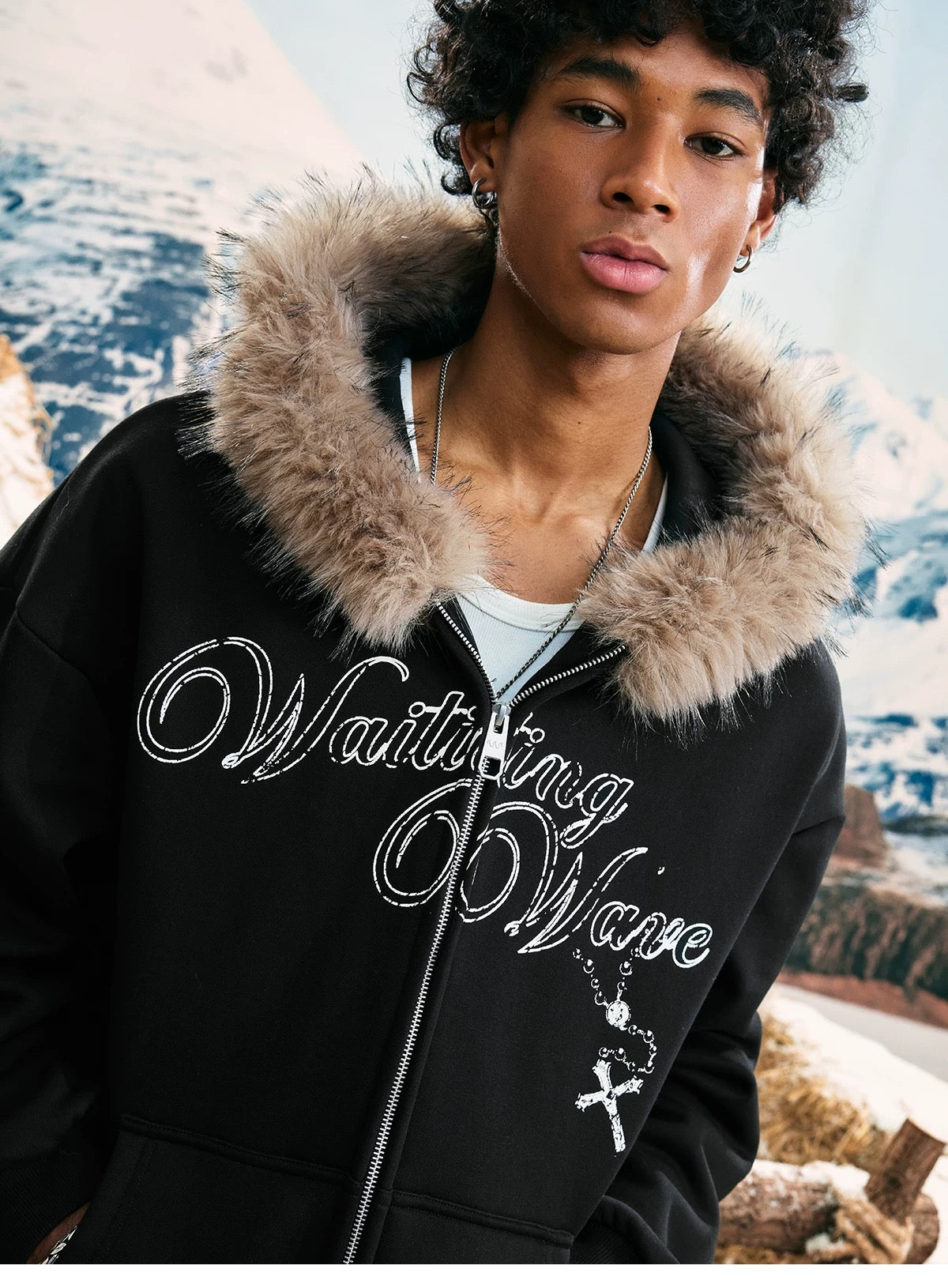 Vintage Graphic Fleece Hoodie with Faux Fur Collar T0029