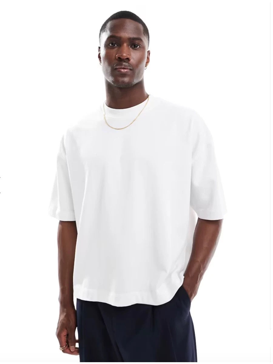 Camiseta blanca con hombros estructurados para hombre – Camiseta minimalista americana S0051