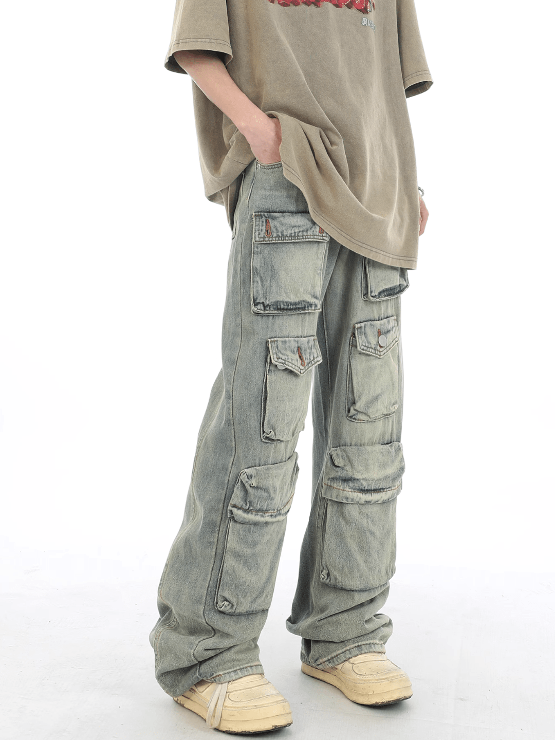 washed distressed multi-pocket jeans B0120