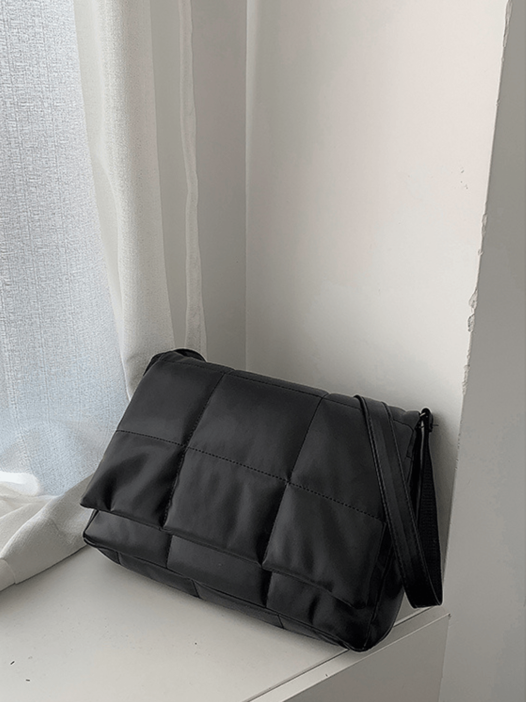 silk filling leather crossbody messenger bag A0074