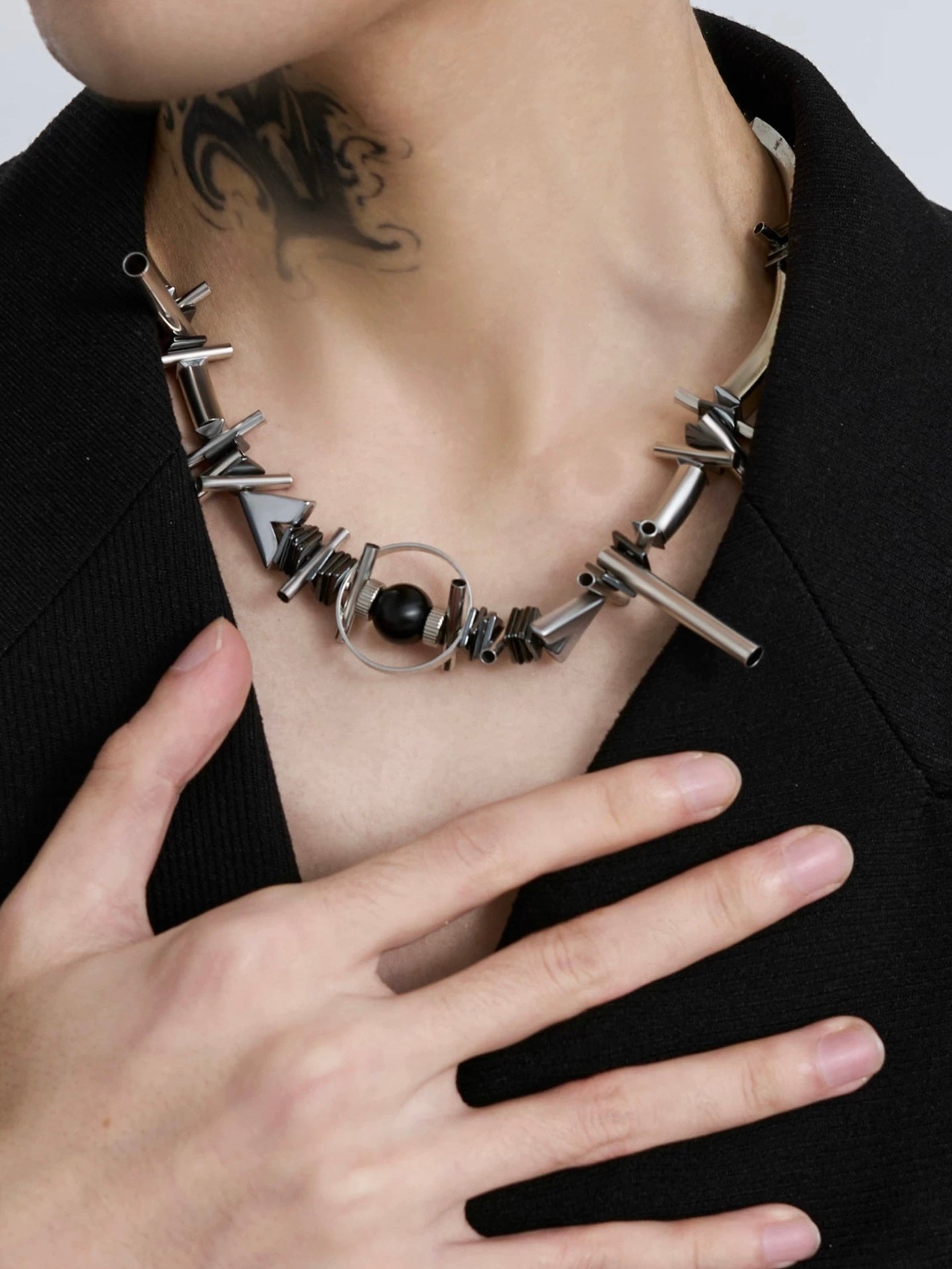 [STRUC TON] FUTURISTIC SPIKE NECKLACE A0064
