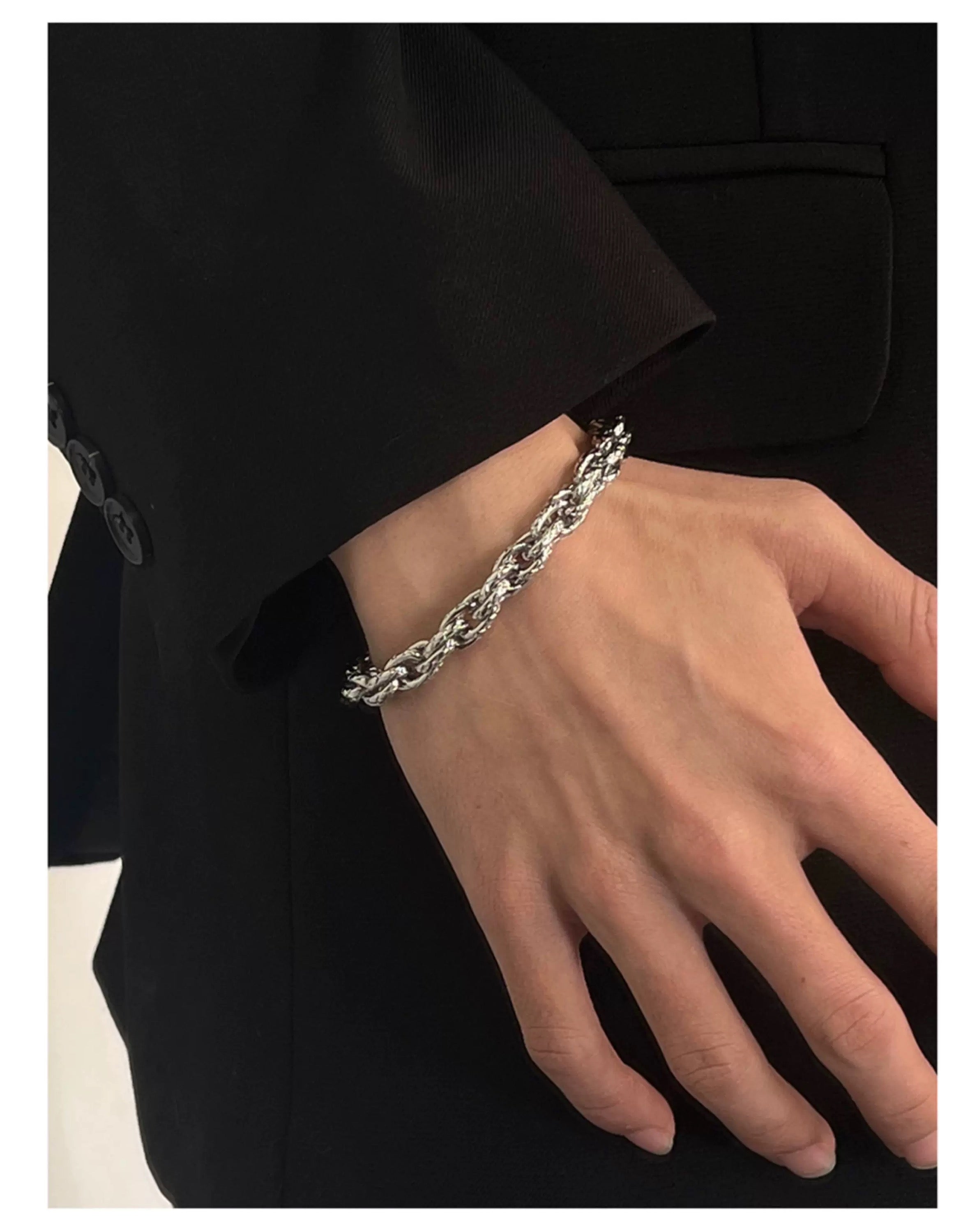 Pulsera unisex de acero y titanio con diamantes retorcidos | Cadena de diseño hip hop con estilo minimalista de lujo O0005