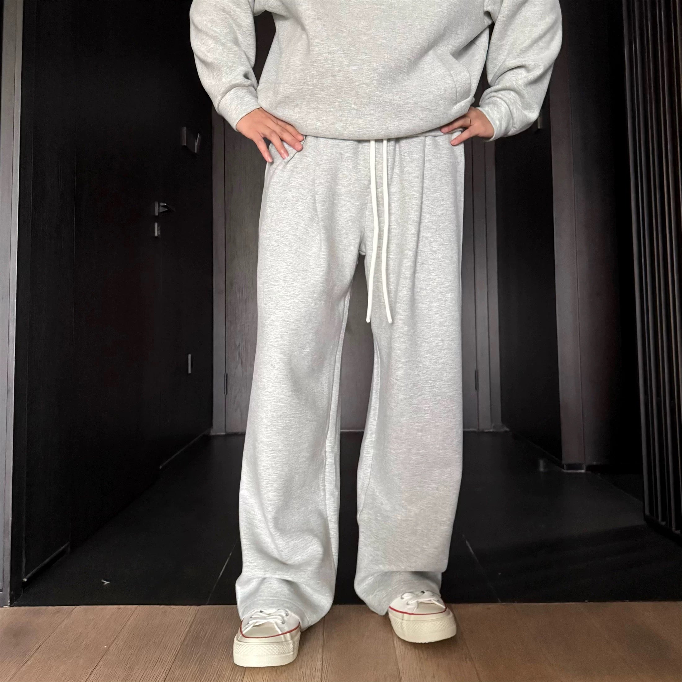 Chándal de polar estilo urbano para hombre | Conjunto de sudadera extragrande con cuello redondo y pantalón recto T0054