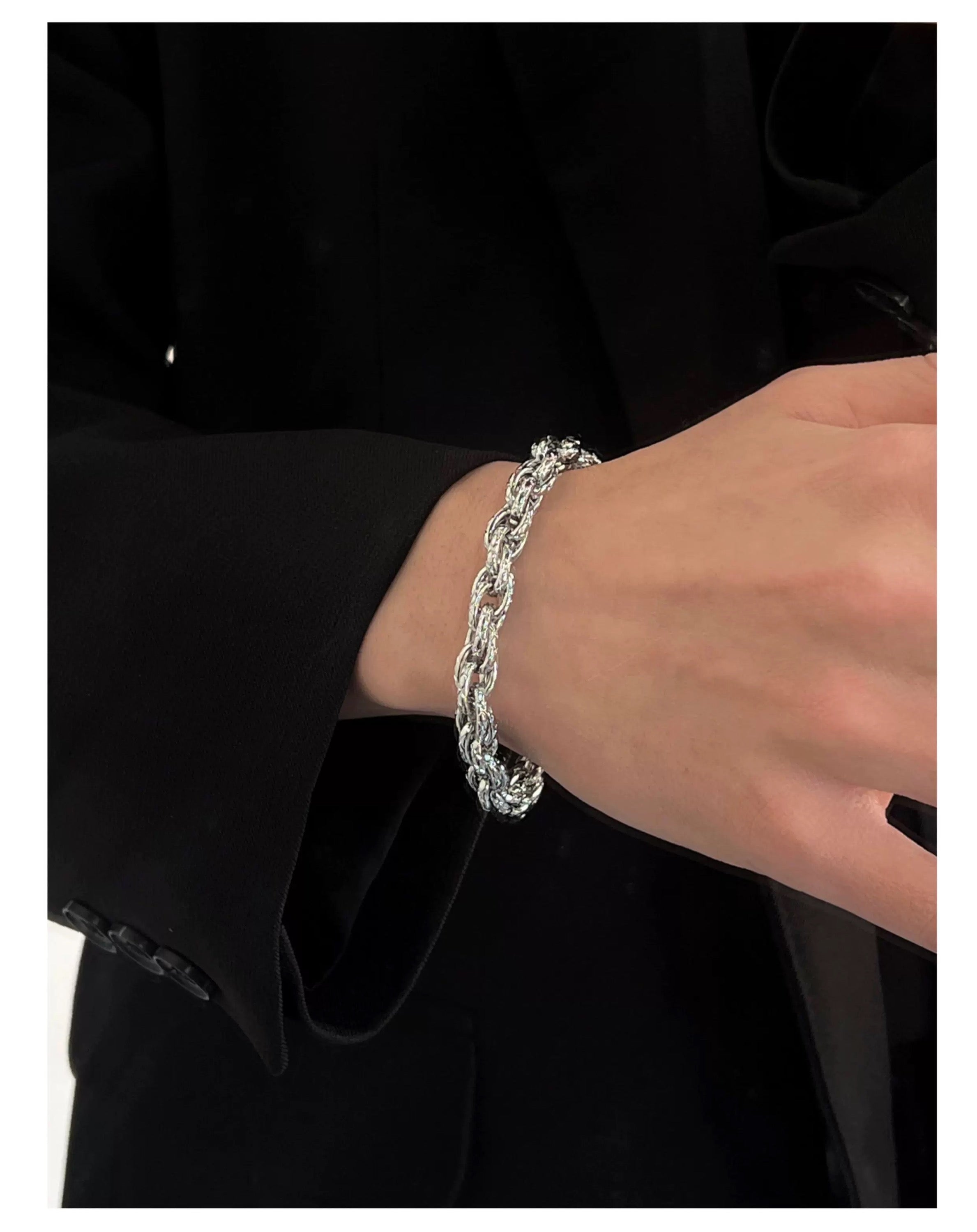 Pulsera unisex de acero y titanio con diamantes retorcidos | Cadena de diseño hip hop con estilo minimalista de lujo O0005