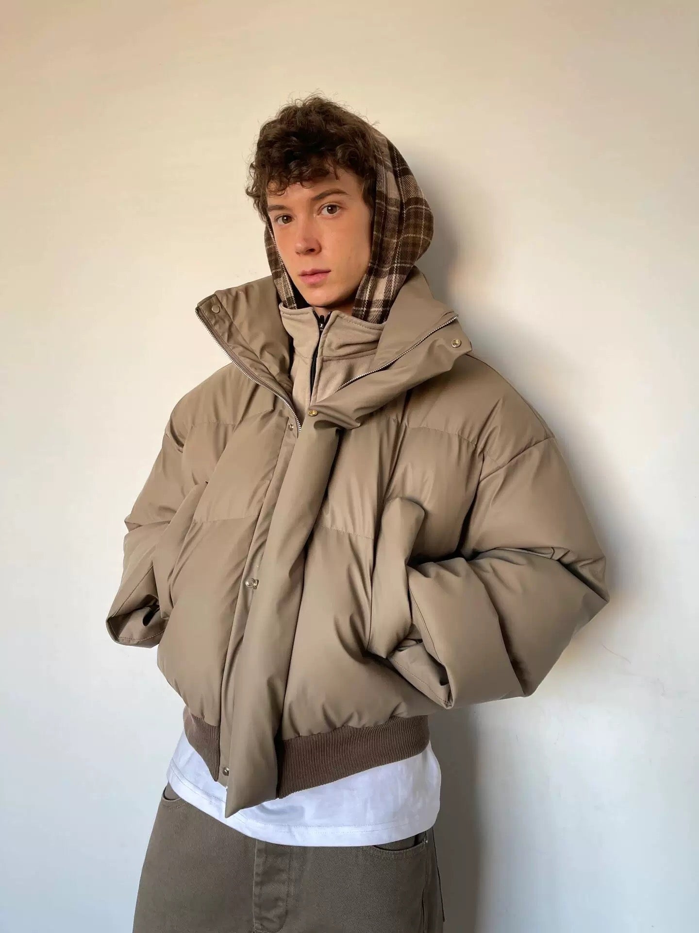 Chaqueta acolchada corta de corte limpio para hombre – Abrigo de invierno American Minimal Street T0148