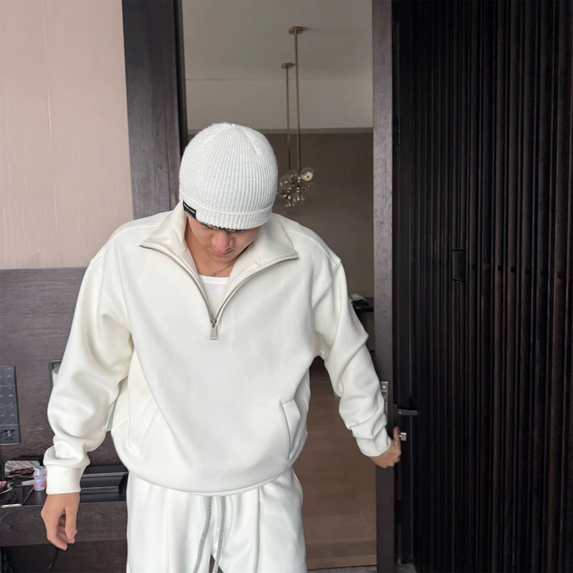 Chándal de polar estilo urbano para hombre | Conjunto de sudadera extragrande con cuello redondo y pantalón recto T0054