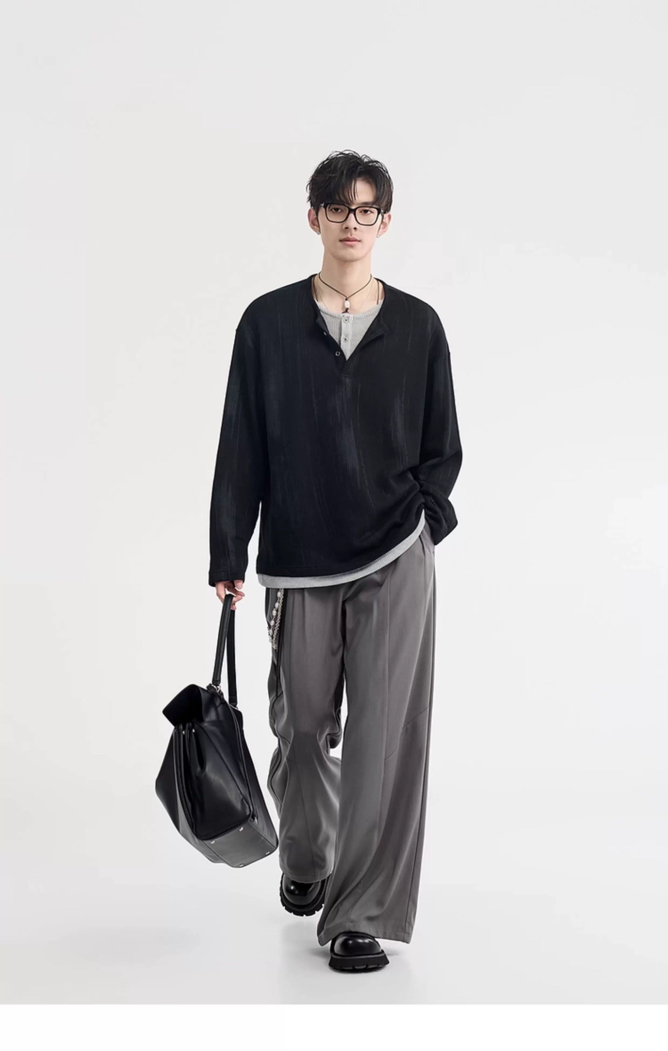 Men's 2025 New Textured Henry Neck Fake Two-Piece - Korean-Style V-Neck Long-Sleeve Base T-Shirt T0040