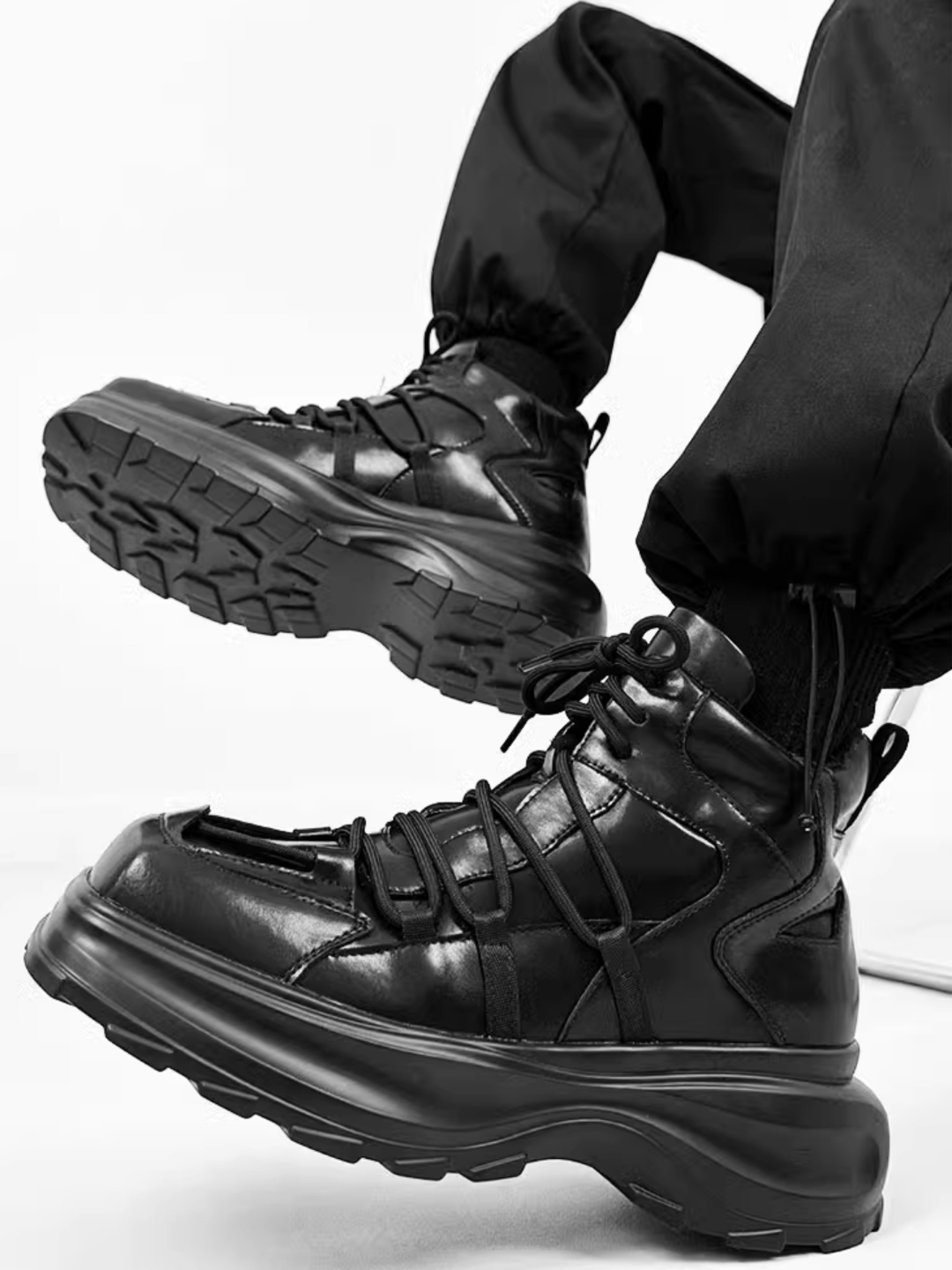 square head Martin boots S028