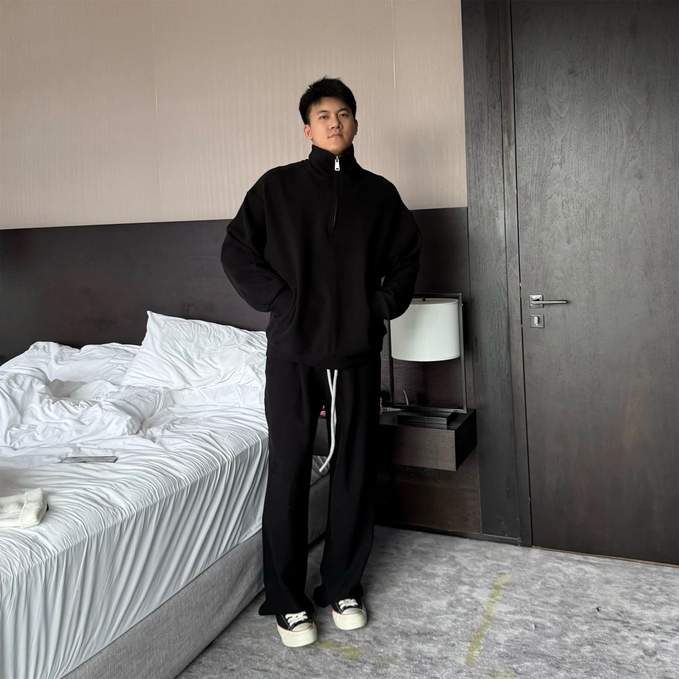 Chándal de polar estilo urbano para hombre | Conjunto de sudadera extragrande con cuello redondo y pantalón recto T0054