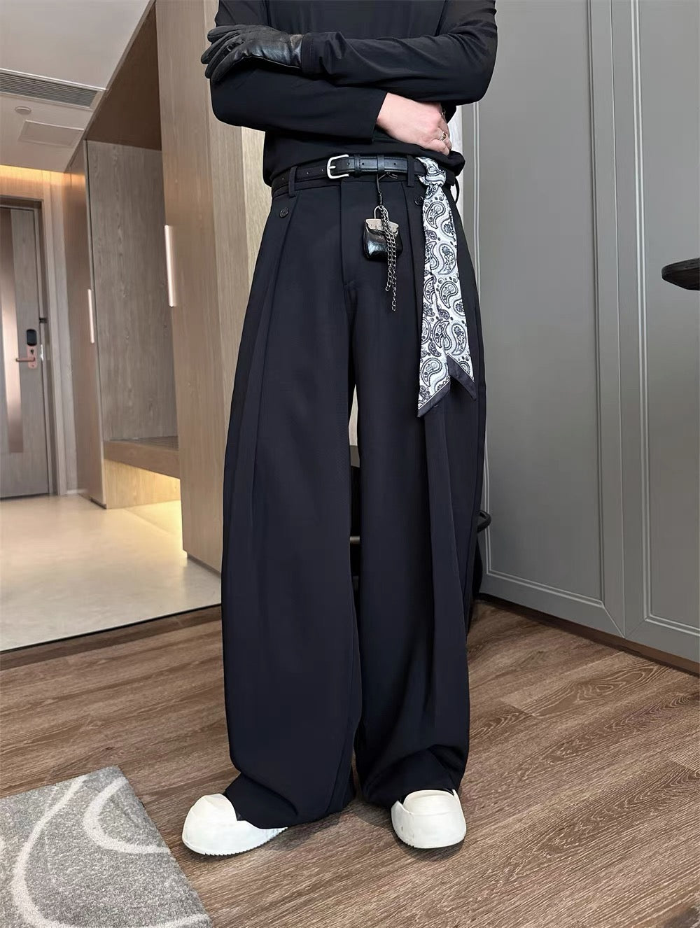 Men’s Vintage Curved-Pocket Trousers – Loose Fit Retro Wide-Leg Pants B0093