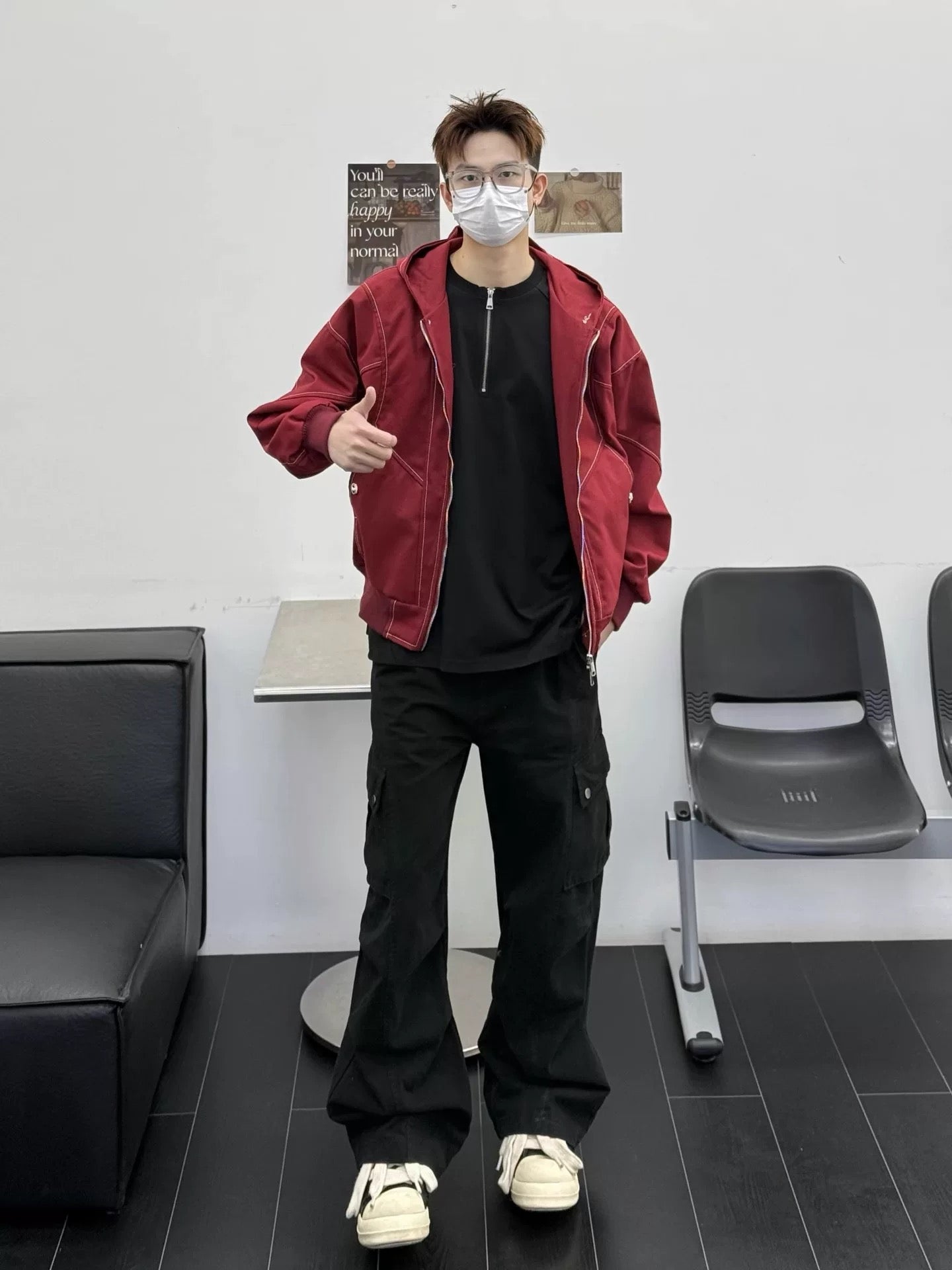 メンズ レッド コントラストステッチ フード付きジャケット - ストリートウェア ショート丈アウターコート T0050