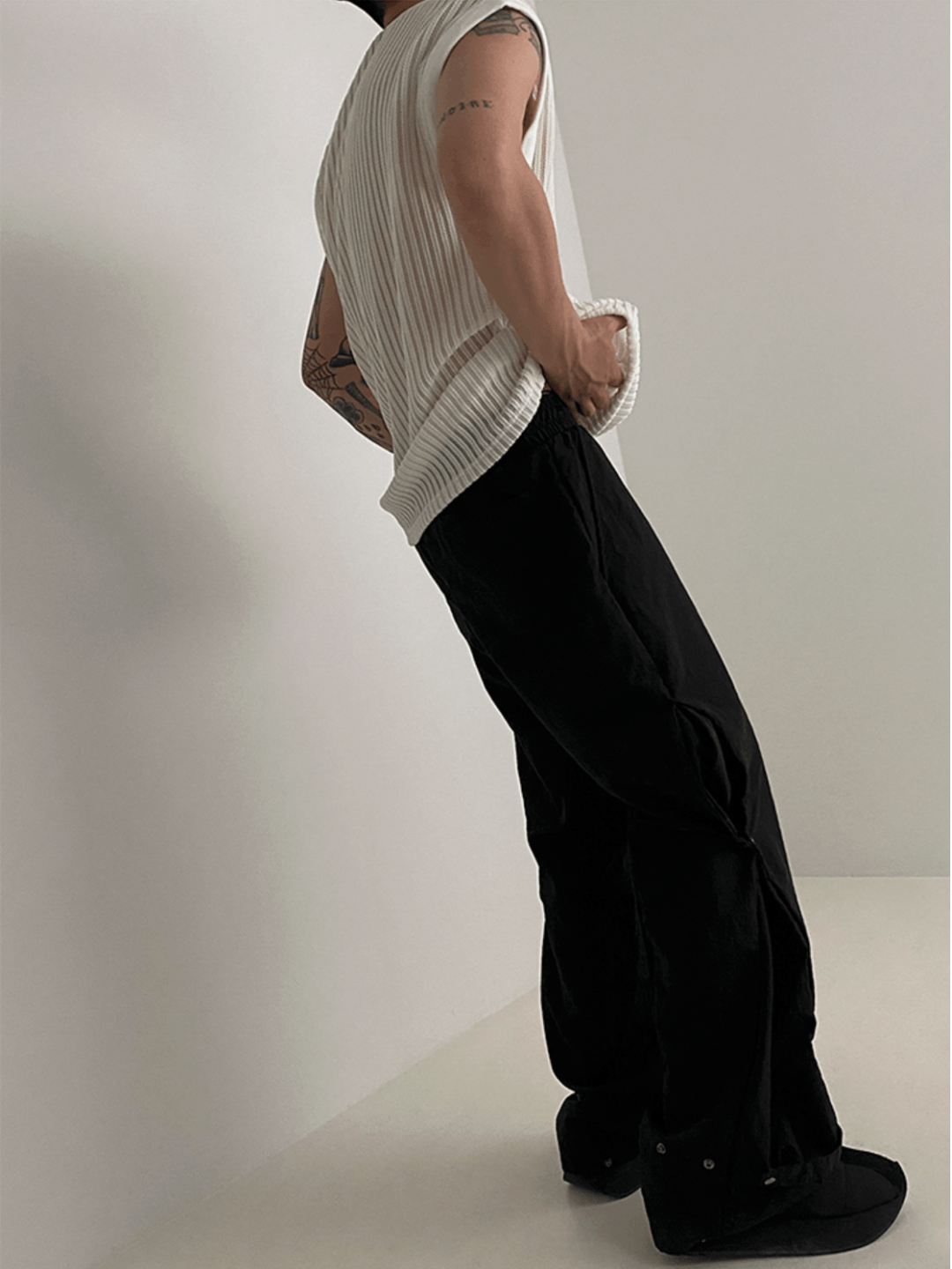 [MRCYC] Round Neck Sleeveless T-shirt J0109