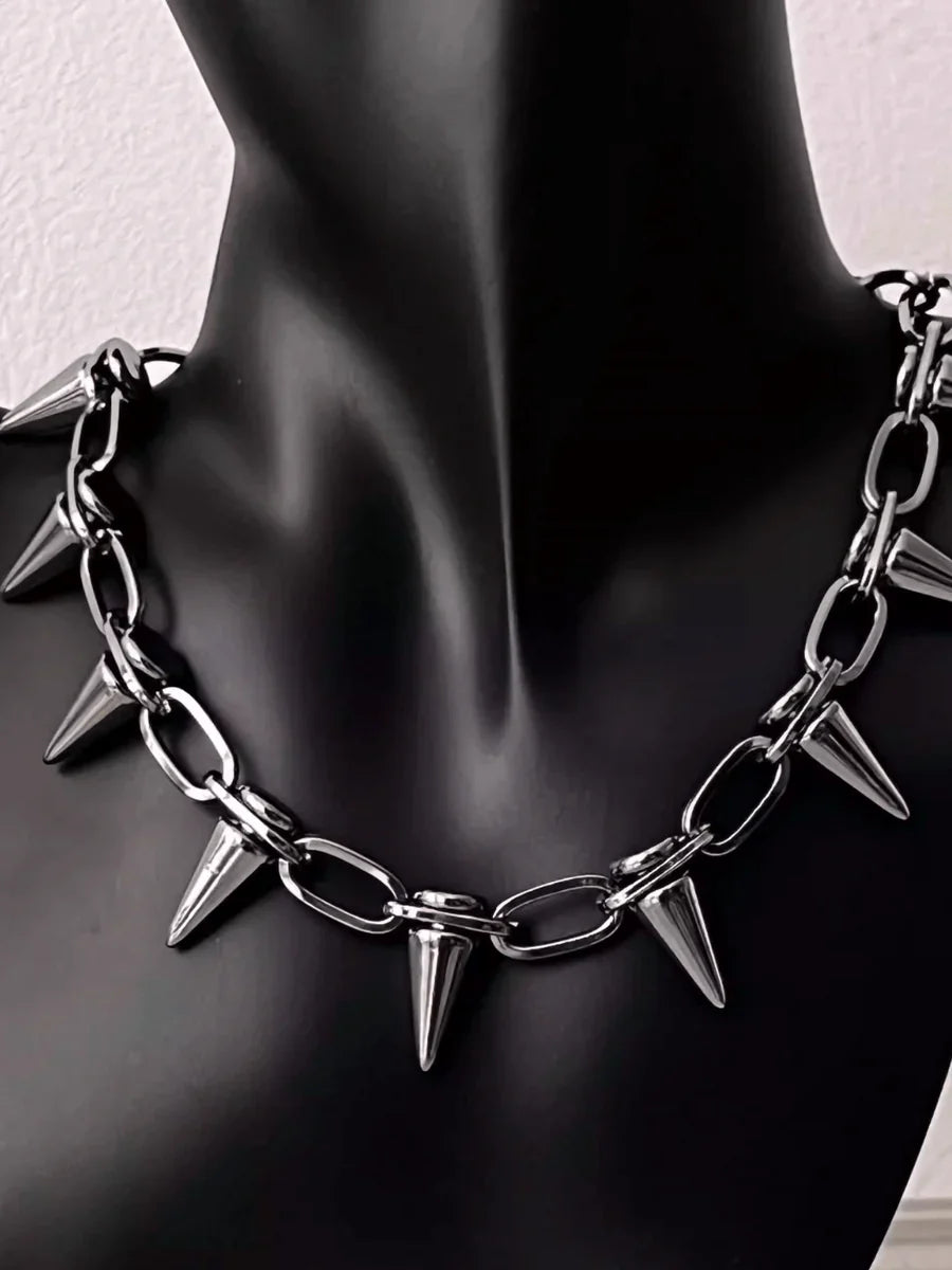 RIVET DARK BULLET NECKLACE A0045