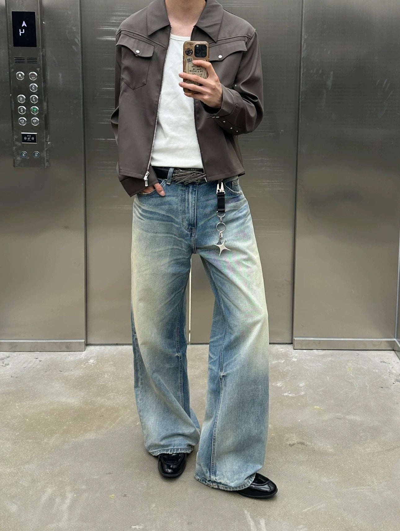 Vaqueros rectos de mezclilla azul lavado B0044