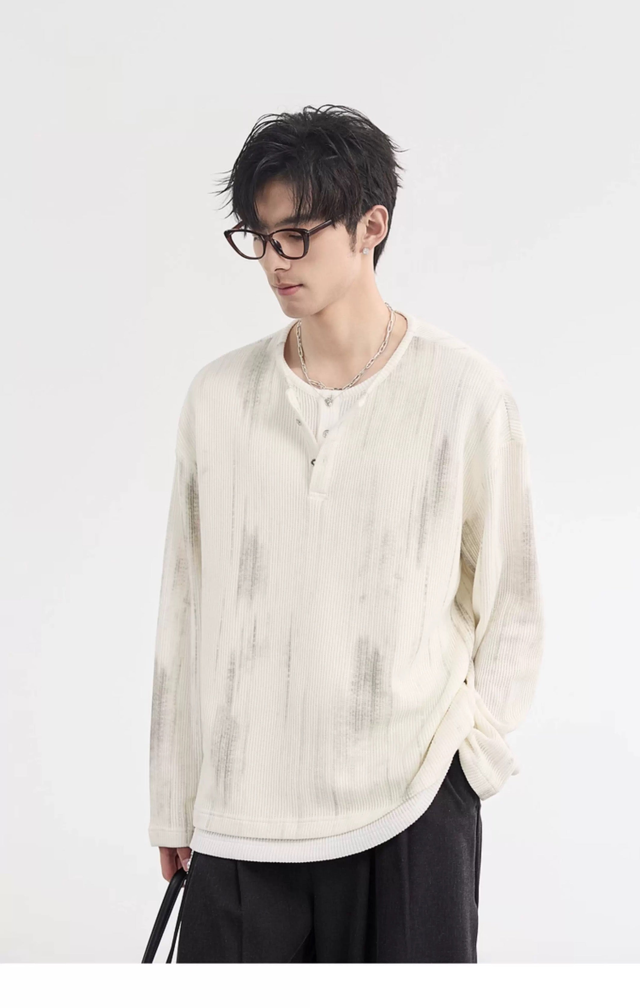 Men's 2025 New Textured Henry Neck Fake Two-Piece - Korean-Style V-Neck Long-Sleeve Base T-Shirt T0040