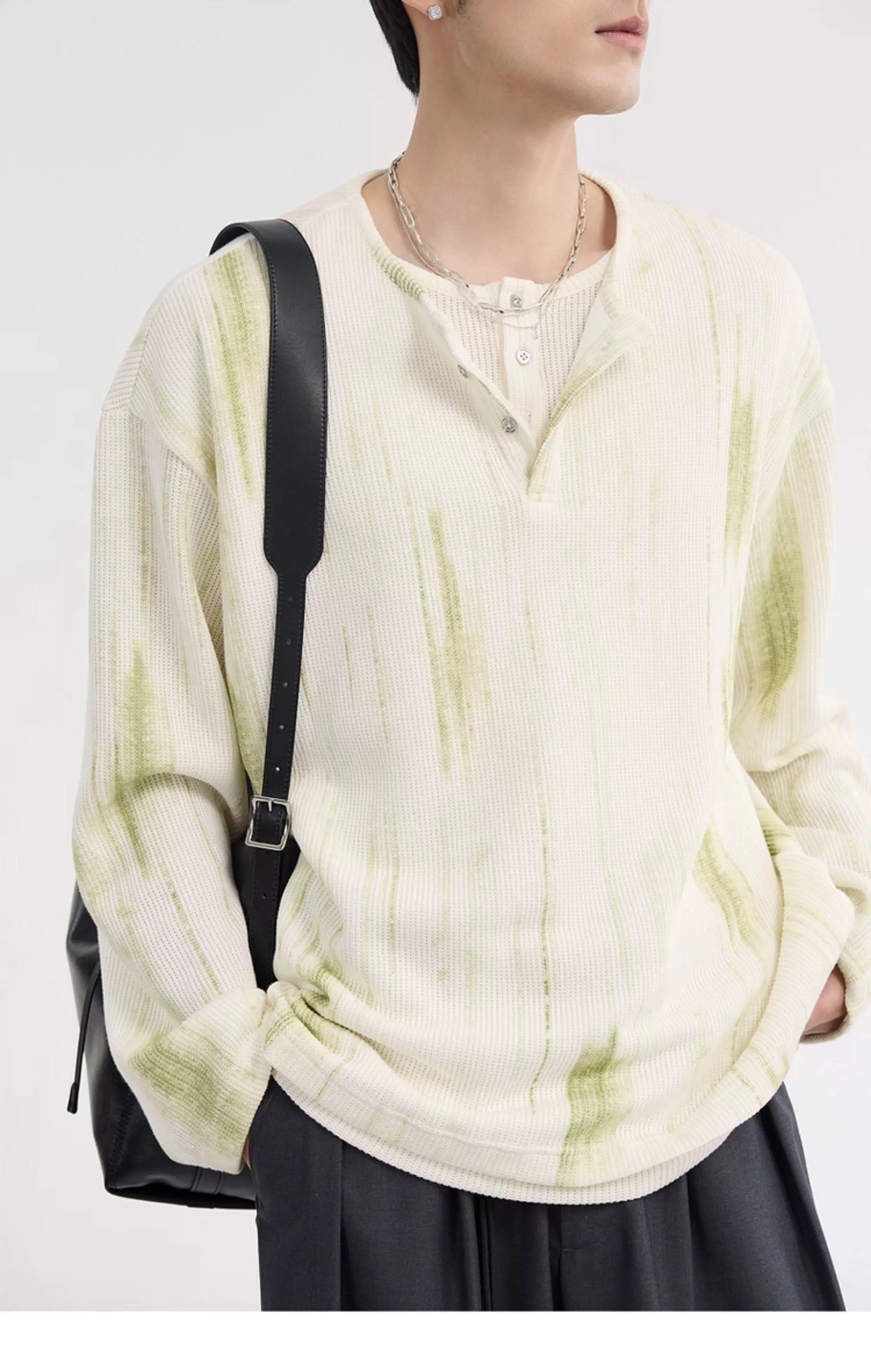 Men's 2025 New Textured Henry Neck Fake Two-Piece - Korean-Style V-Neck Long-Sleeve Base T-Shirt T0040