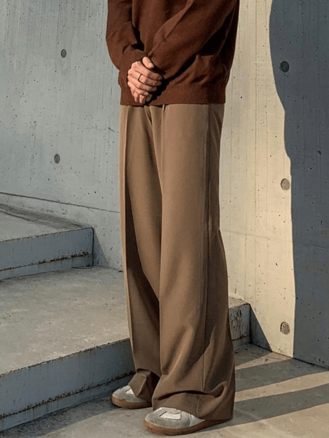 Loose Silhouette Flare Slacks B0155