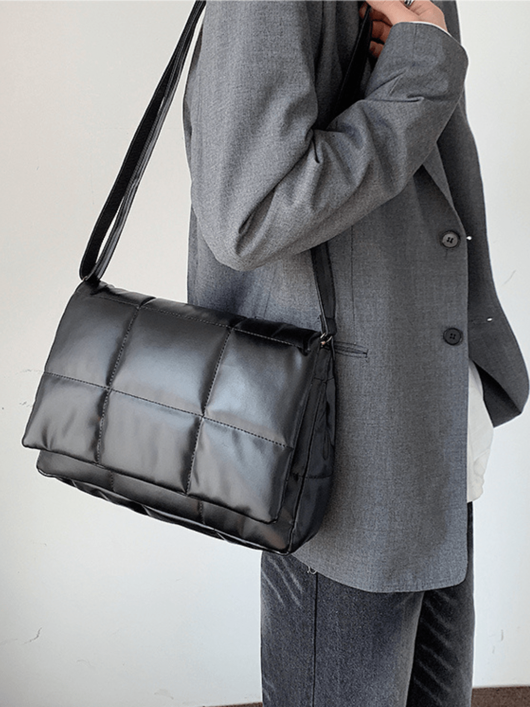 silk filling leather crossbody messenger bag A0074