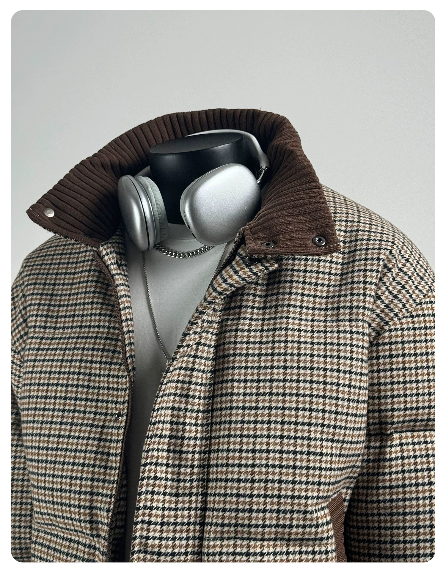 Chaqueta de plumas con cuello alto y estampado pata de gallo para hombre – American Vintage Woven Puffer Coat T0142