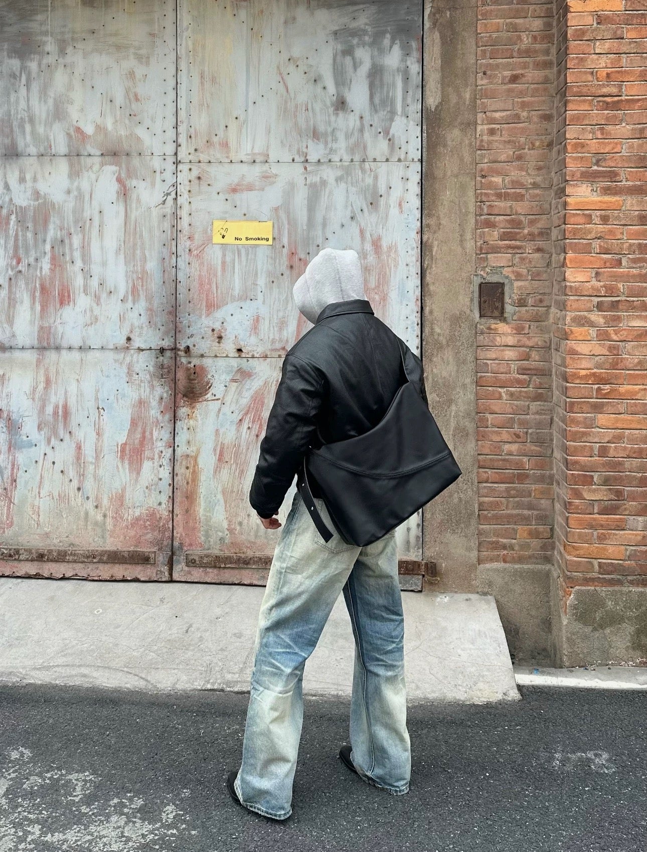 Vaqueros rectos de mezclilla azul lavado B0044