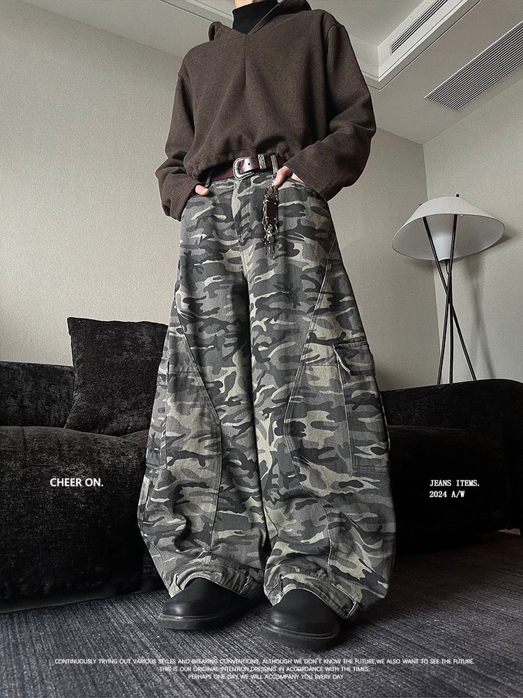 Camouflage Deconstructed Banana Pants - Unisex Wide-Leg Flare Cargo Joggers (Plus Size) B0107