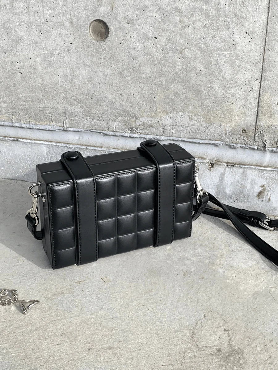 LUXURY SHOULDER SQUARE BAG A0043