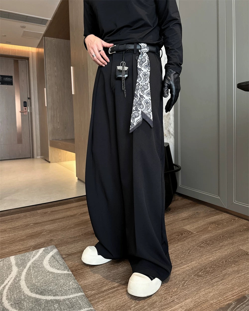 Men’s Vintage Curved-Pocket Trousers – Loose Fit Retro Wide-Leg Pants B0093