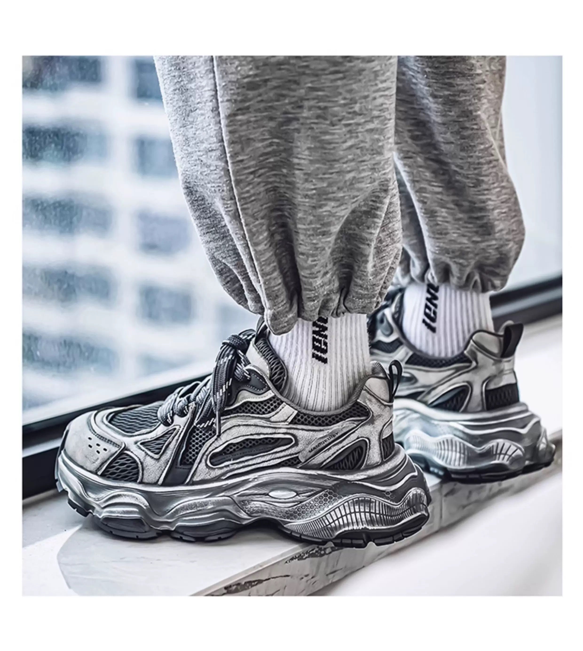 Zapatillas deportivas retro gruesas para hombre, zapatos casuales de moda para papá, zapatillas para correr de suela suave y modernas S0015